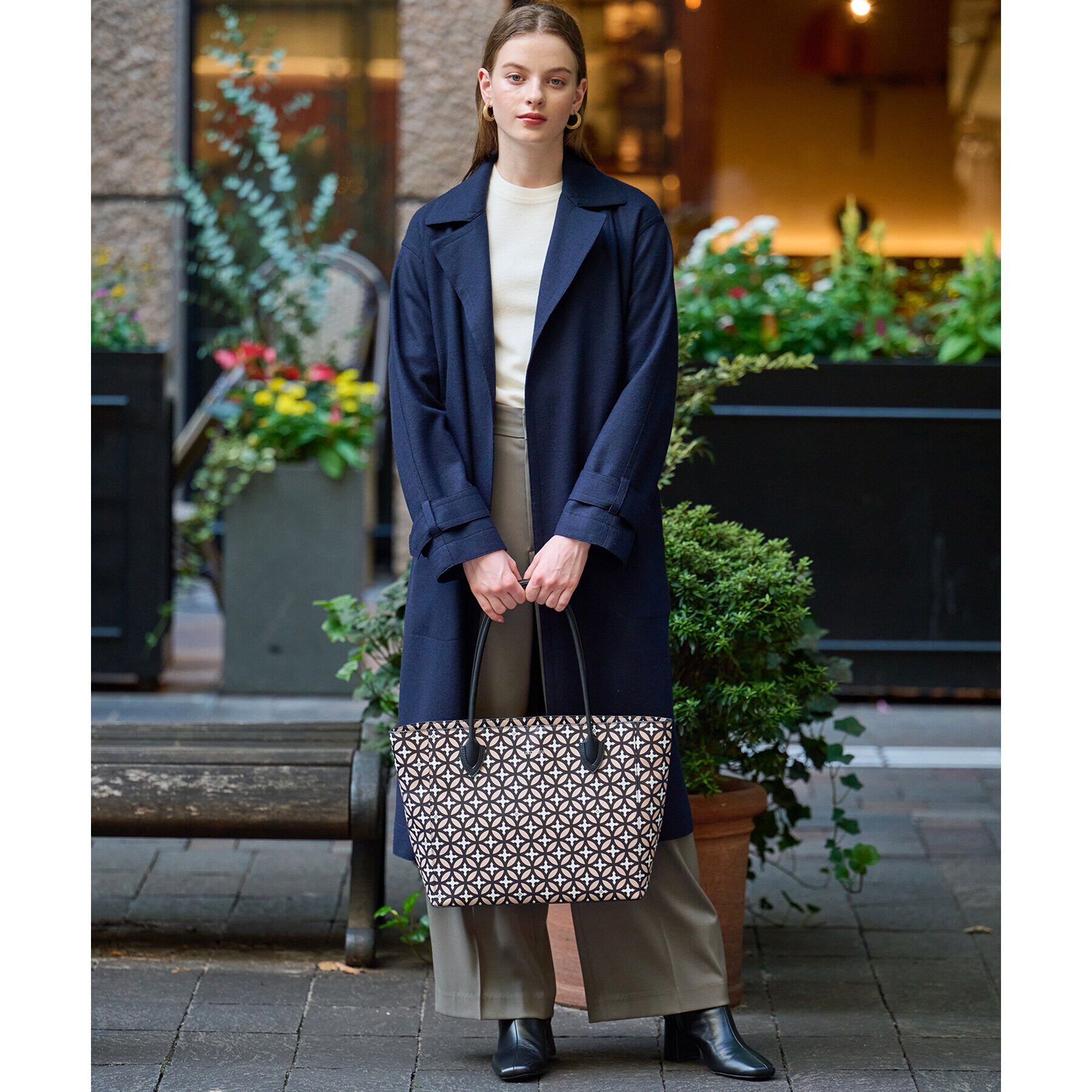 DRESSTERIOR「オーバーラップサークル リサイクルレザートート」|トートバッグ|