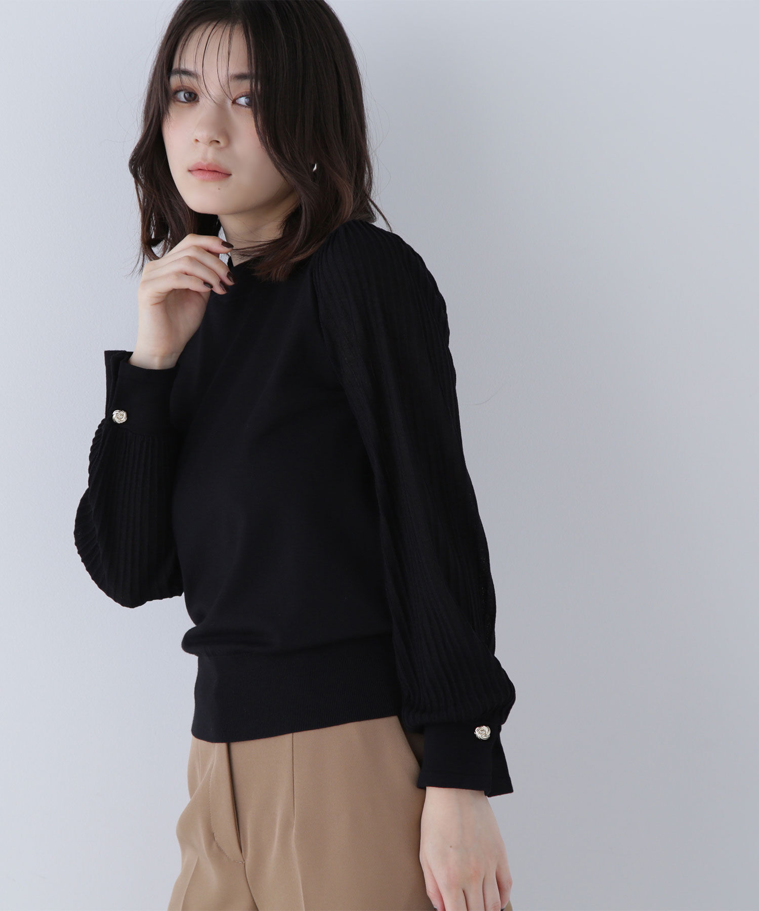  「プリーツスリーブノットボタンニット」|ニット・セーター|ブラック