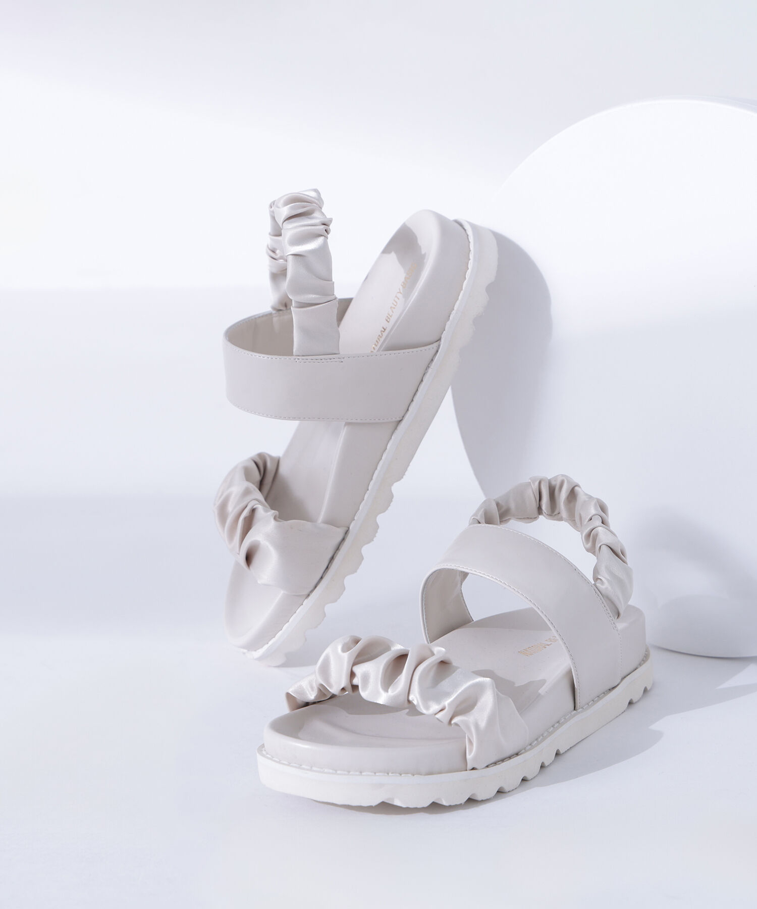  「サテンリラクシーサンダル」|その他|オフ1