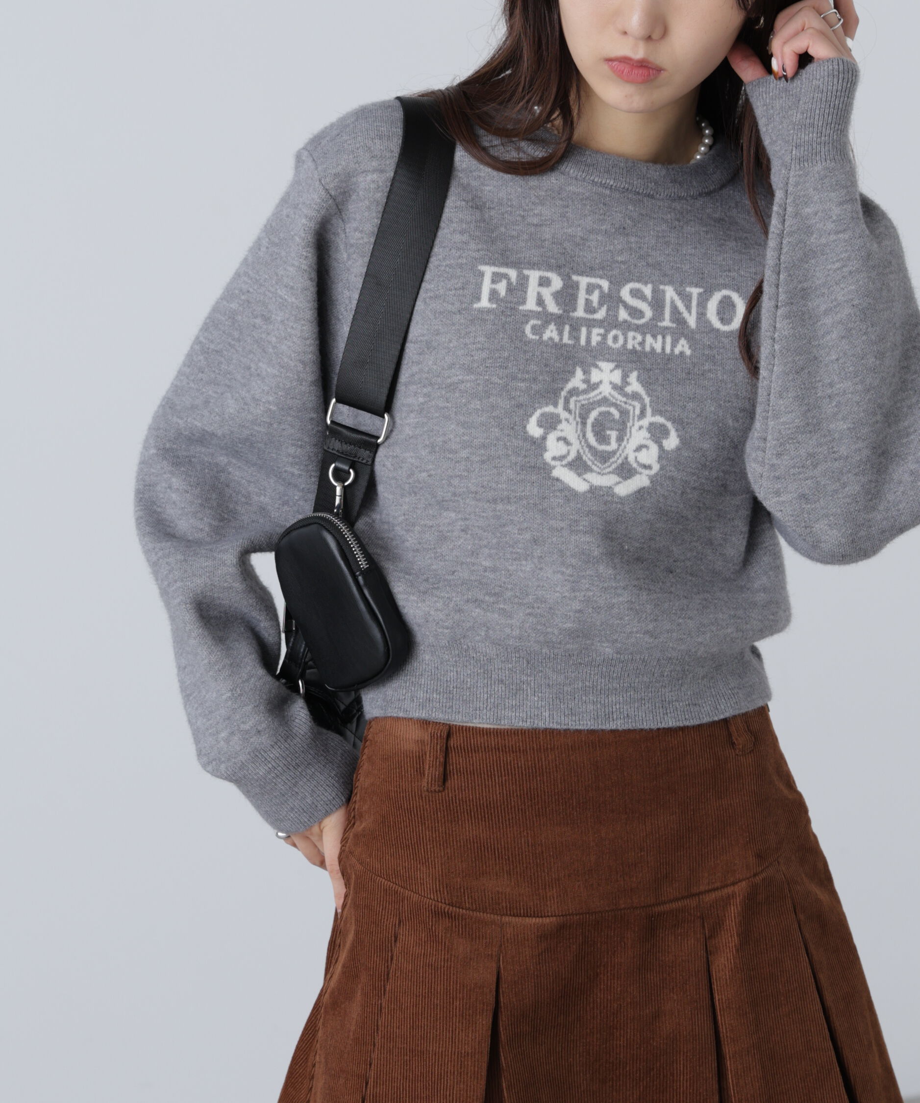  「ジャガードロゴニット」|ニット・セーター|グレー