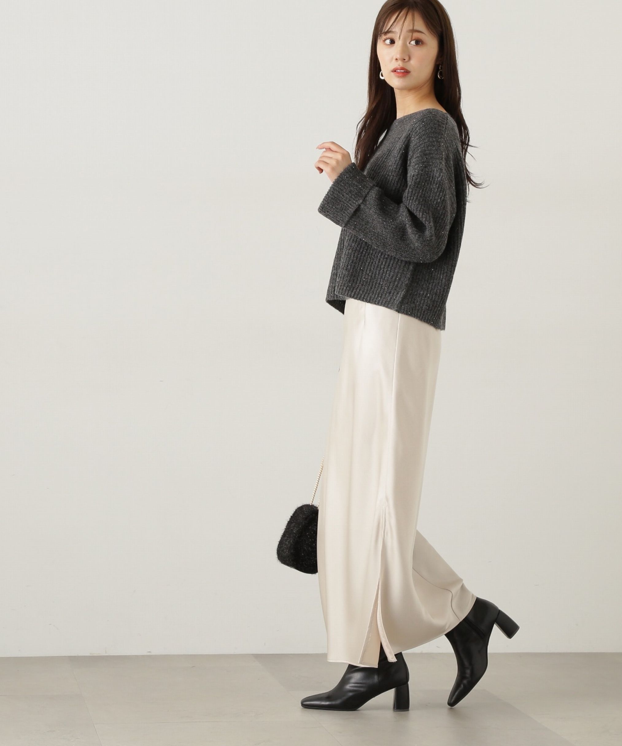 PROPORTION BODY DRESSING「スリット入りサテンナロースカート　24AW」|スカート|