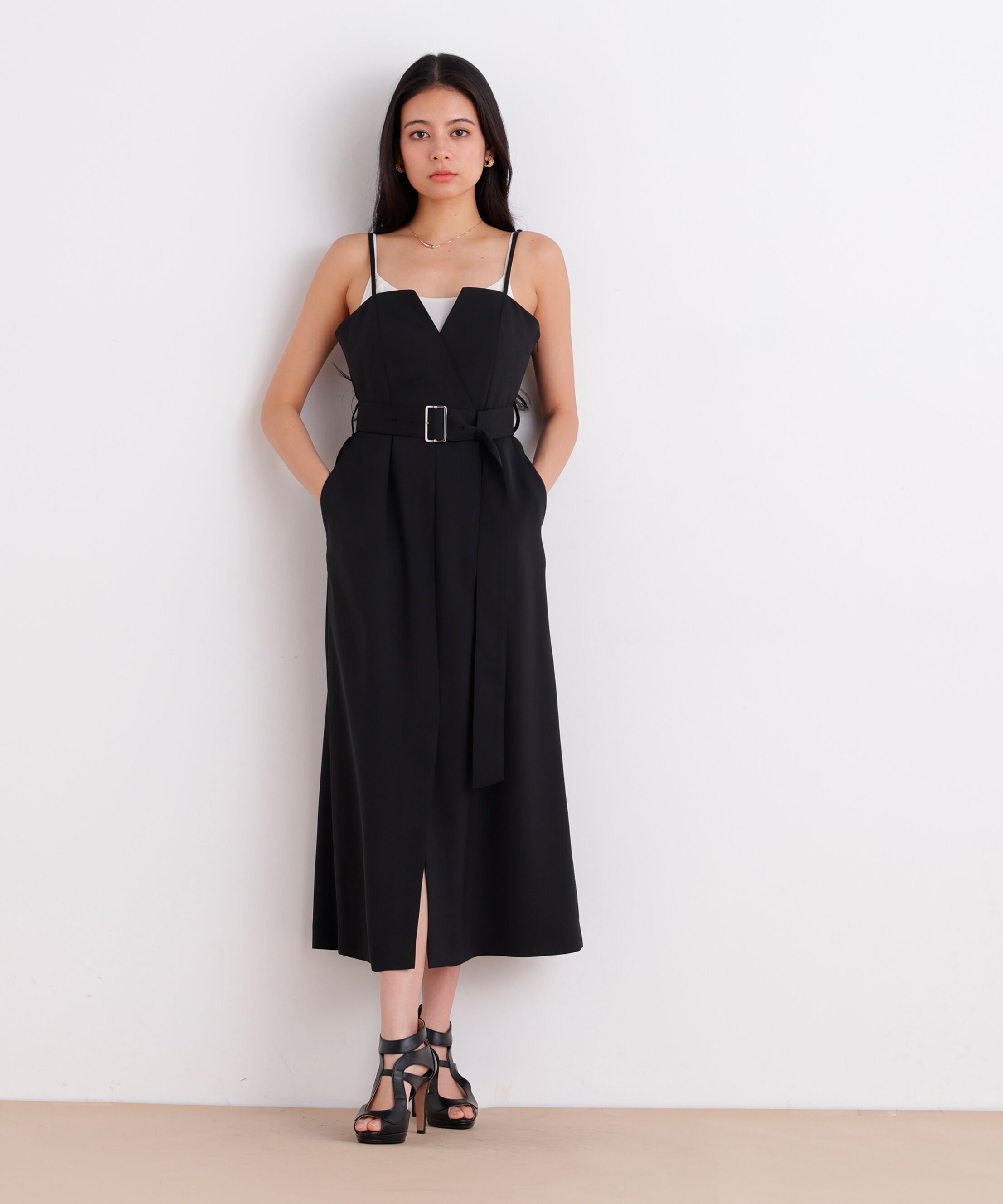  「［美香さん着用］ストラップジャンパースカート」|ワンピース|