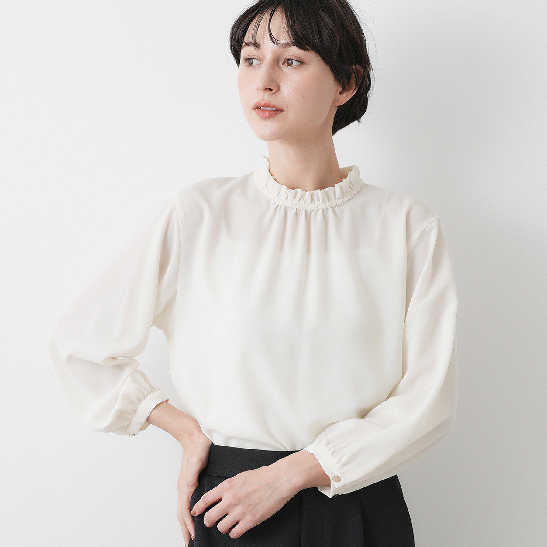 Dessin「【入卒/セレモニー/洗える】フリルネックジョーゼットブラウス」|シャツ・ブラウス|