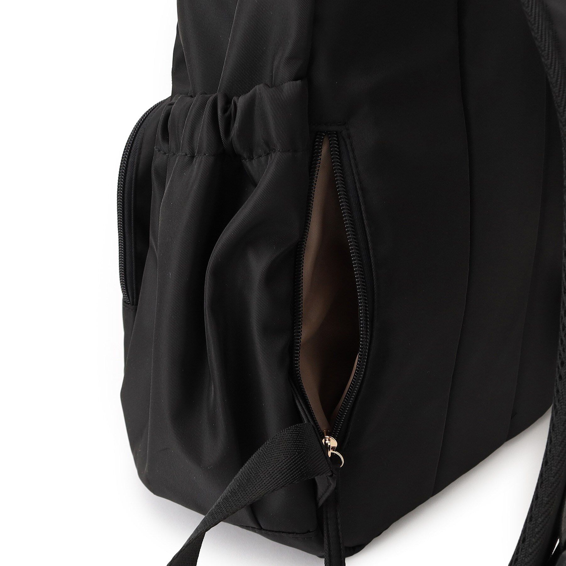 ITS&rsquo;DEMO「【A4対応／大容量】14ポケットリュック」|リュック|