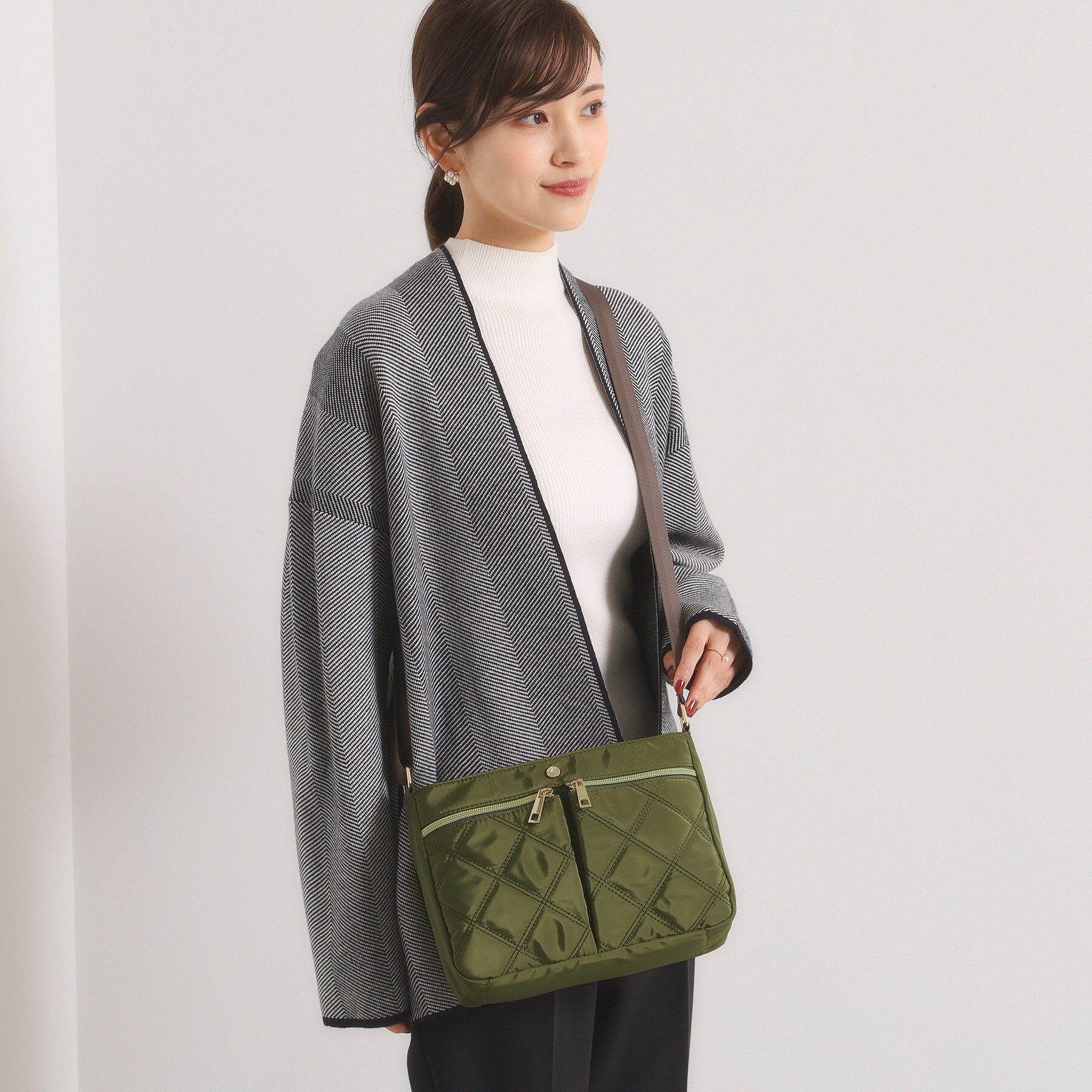 ITS&rsquo;DEMO「【10ポケット】収納アドバイザーキルトミニショルダー」|ショルダー・メッセンジャー|