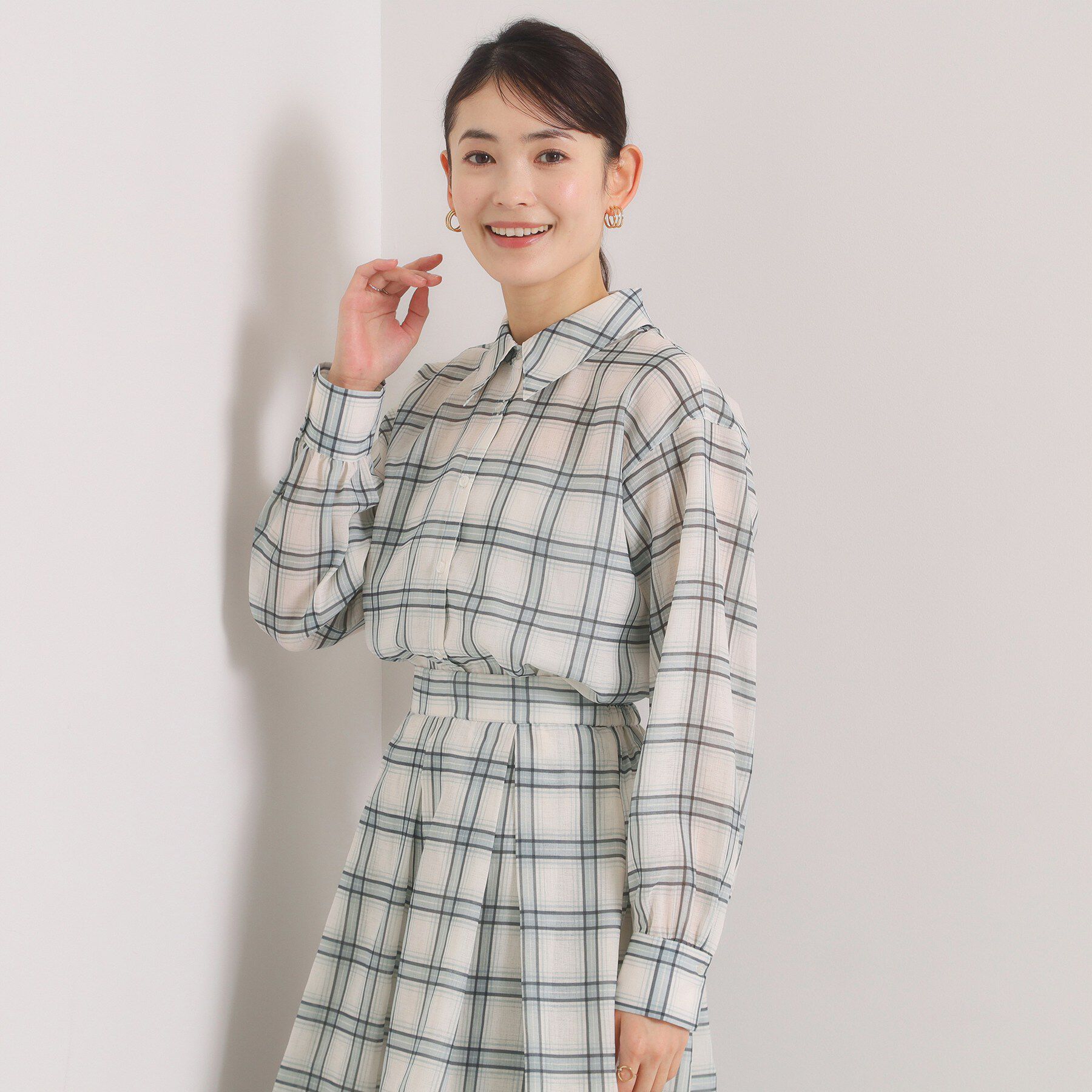 ITS&rsquo;DEMO「【セットアップ可／手洗い可】シアーチェックシャツ」|シャツ・ブラウス|グレー(212)