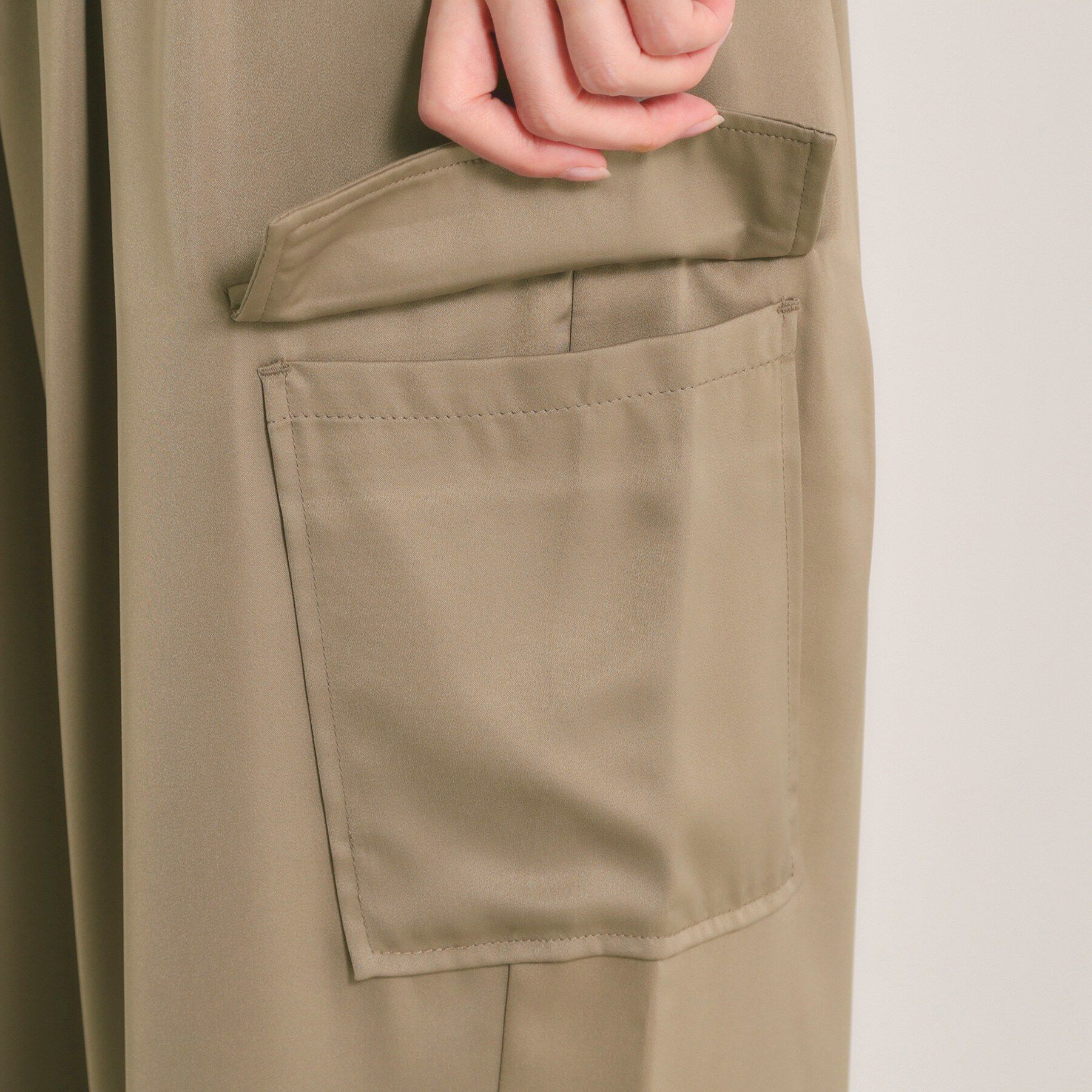 ITS&rsquo;DEMO「【手洗い可】サテンカーゴパンツ」|その他|