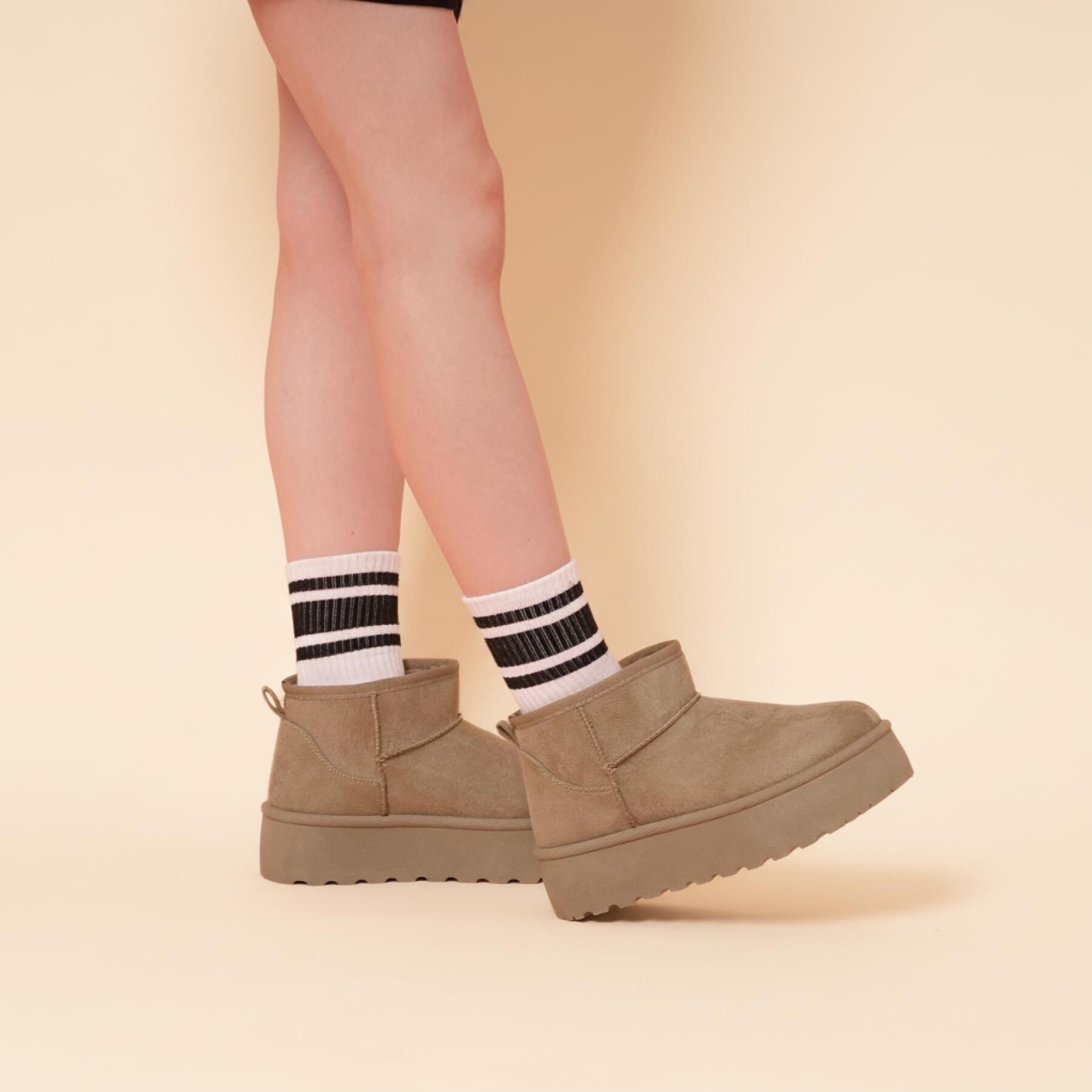 csT&P「厚底プレーンフェイクムートン」|ショートブーツ|