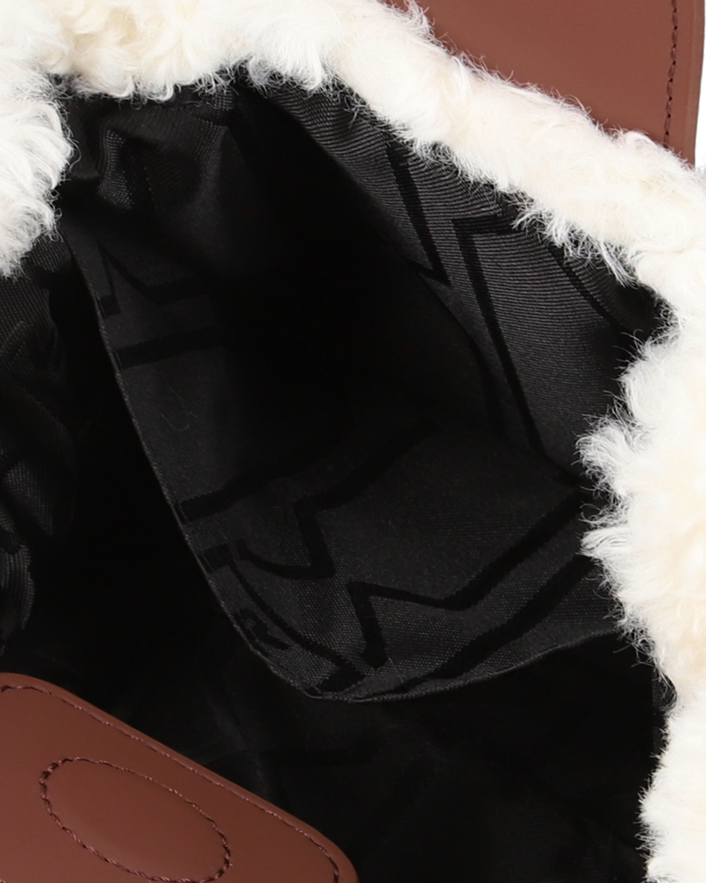 HUNTER「ブークレ ミニ クロスボディ」|ショルダー・メッセンジャー|