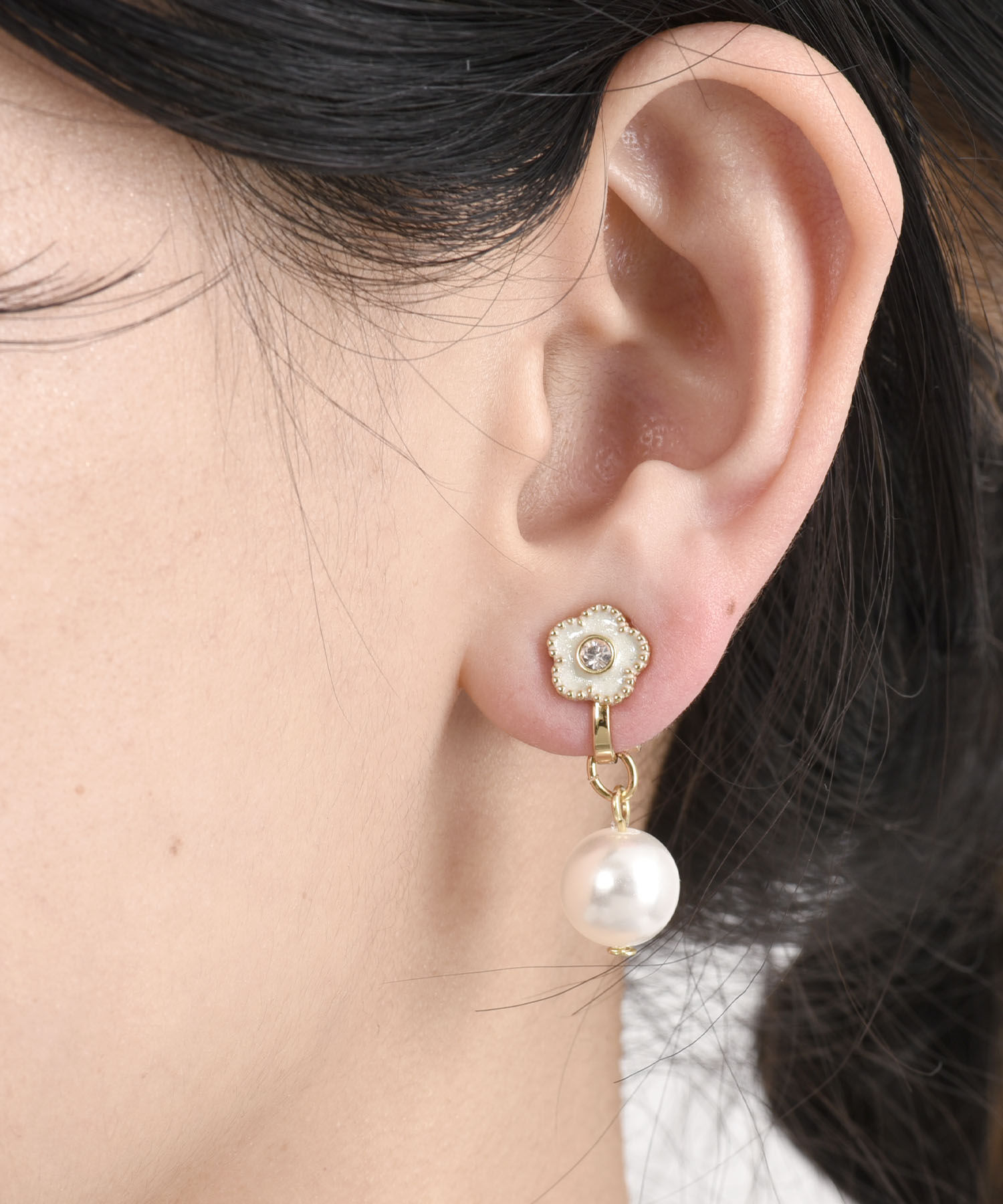 MARY QUANT「ラメエポビジューデイジー イヤリング」|イヤリング|