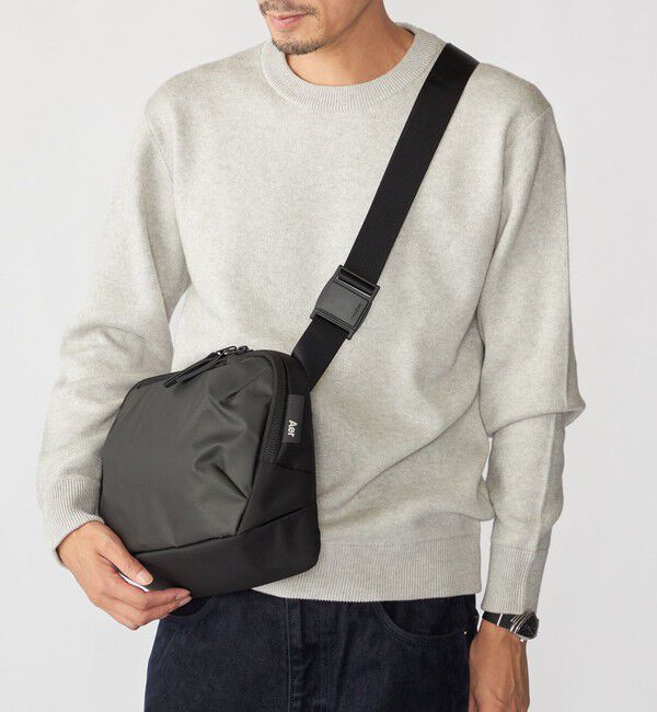 SHIPS「【SHIPS別注】Aer: TECH SLING」|ショルダー・メッセンジャー|ブラック