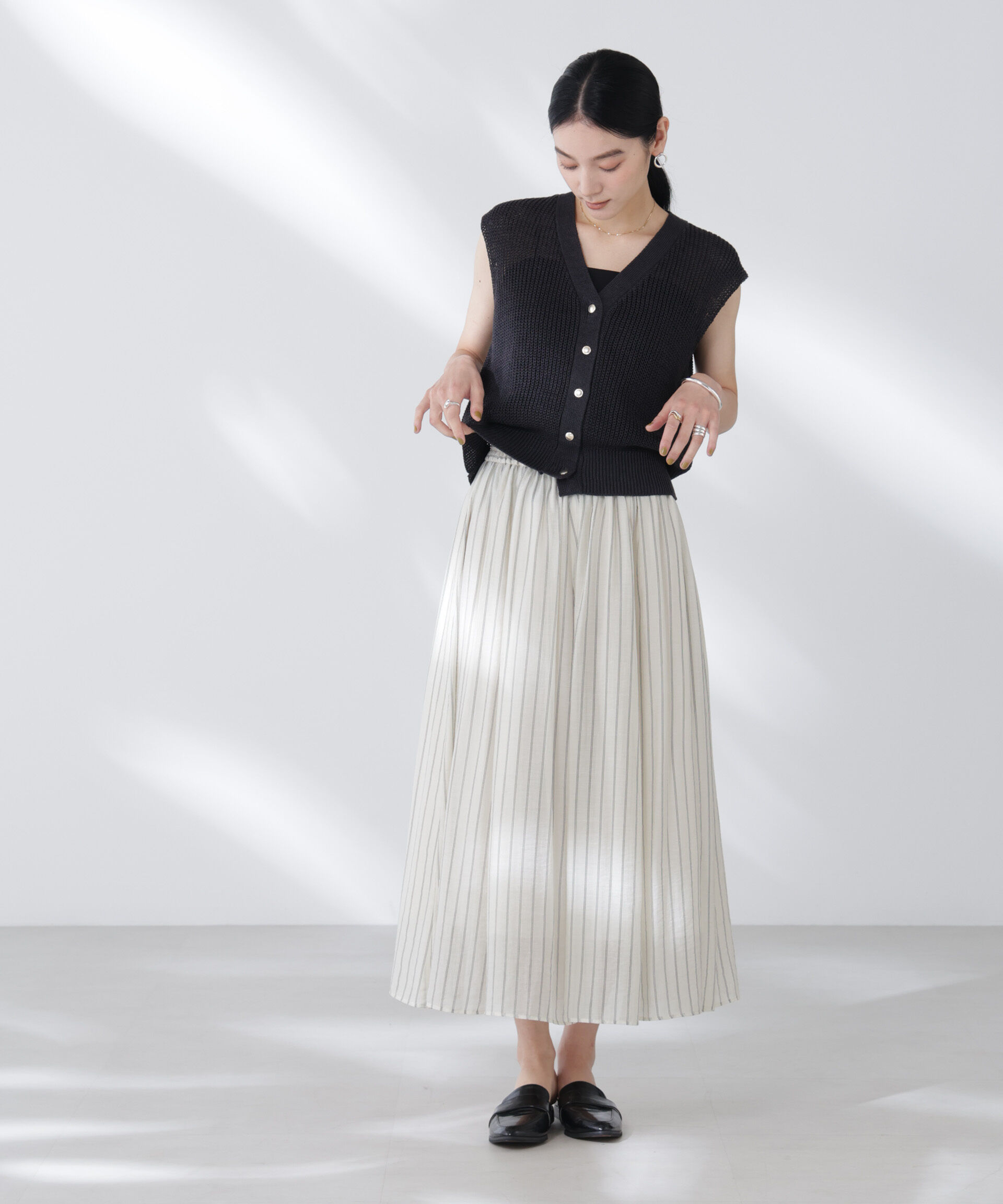 nano･universe「シアーストライプギャザーフレアスカート(セットアップ可)」|スカート|