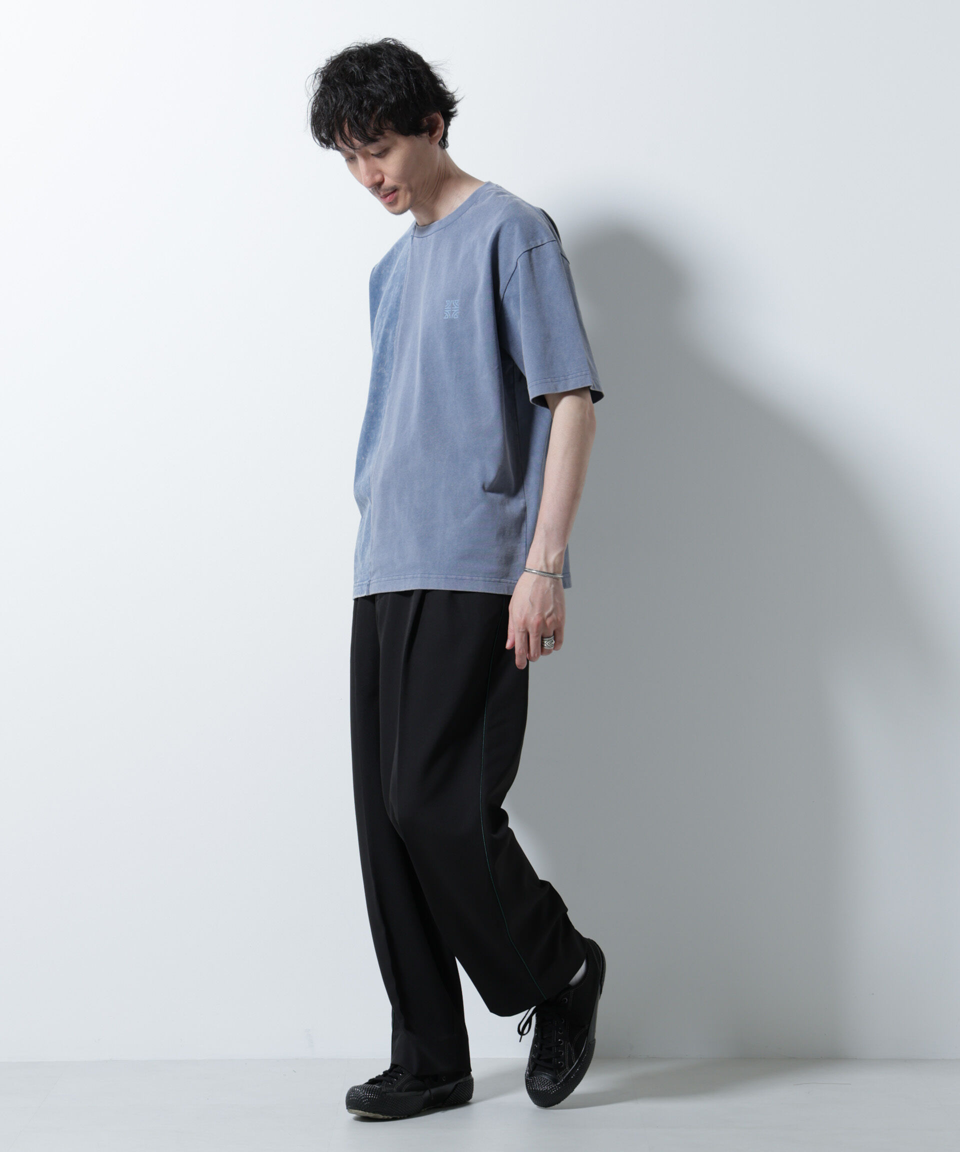 nano･universe「｢A-C-Z｣2トーンピグメントTシャツ 半袖」|Tシャツ・カットソー|