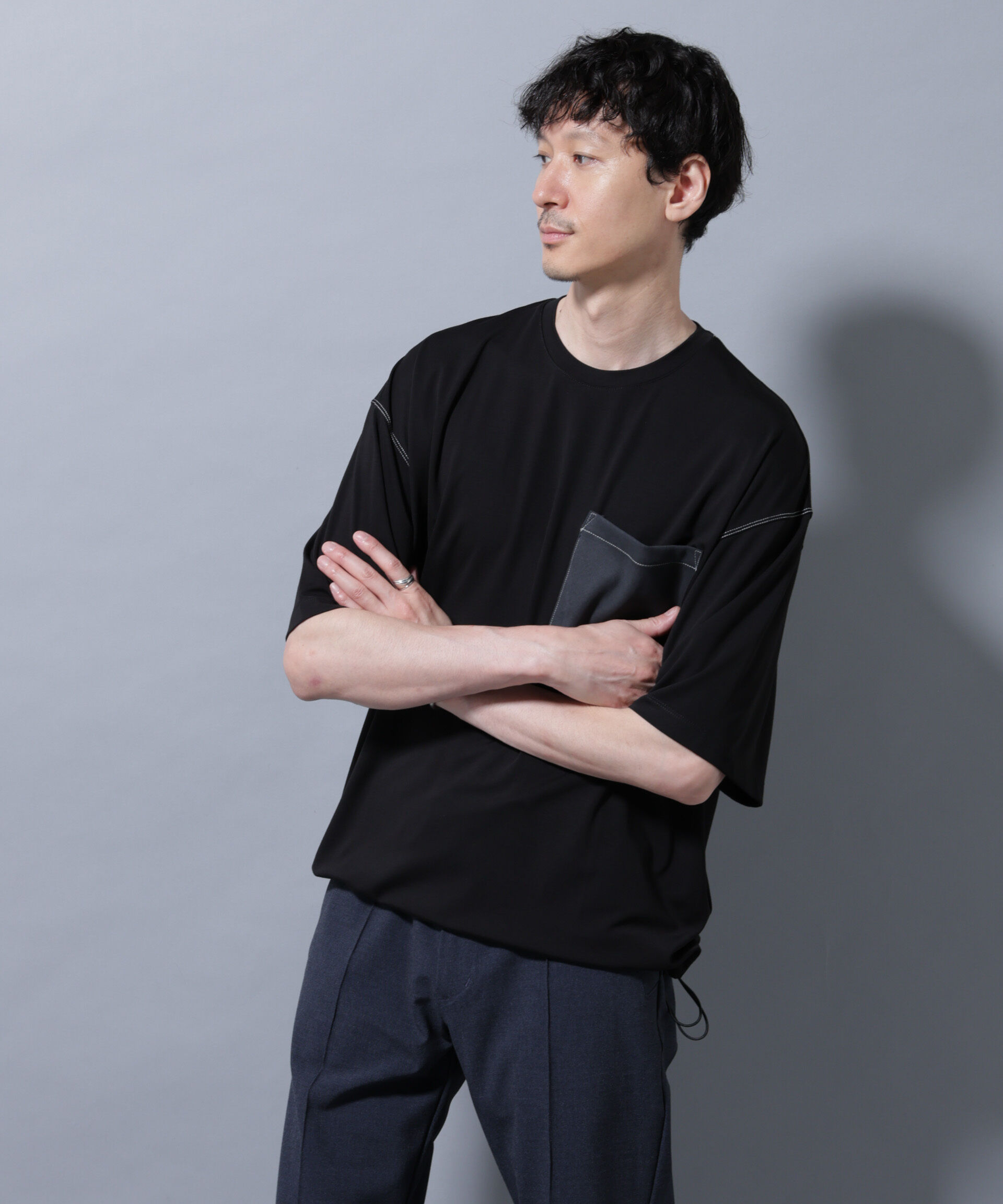 nano･universe「配色ステッチ フェイクスエードポケットTシャツ」|Tシャツ・カットソー|