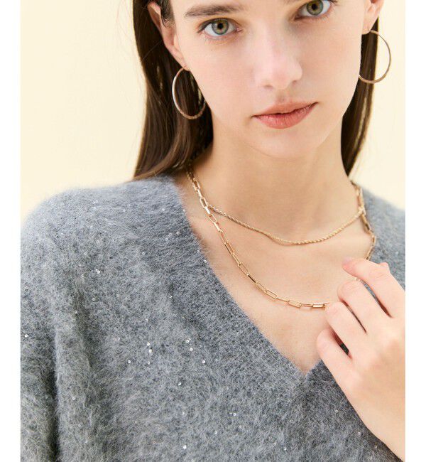 BEIGE,「【Precious掲載】AMARILLO / スパンコールフォックスVネックニット」|ニット・セーター|