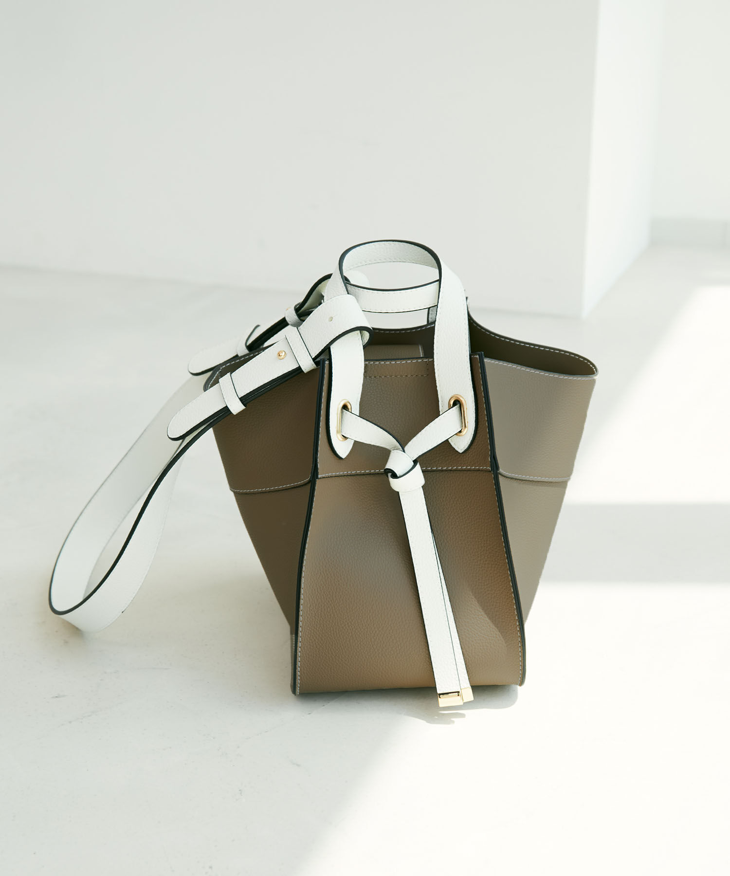 VIS「【新色追加】【マルチWAY】フロントタイバッグ」|ショルダー・メッセンジャー|