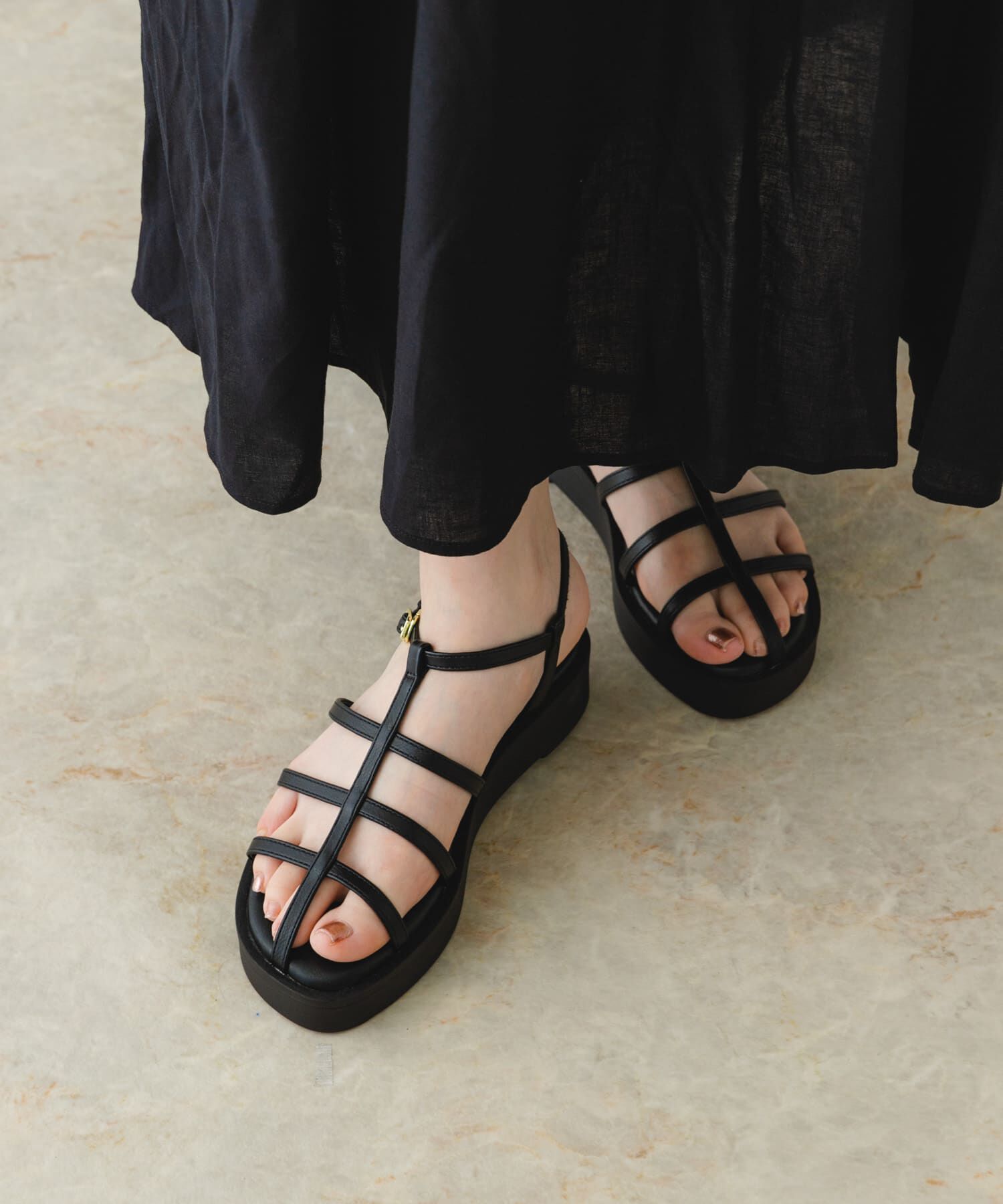 RODE SKO「スリムストラップサンダル」|サンダル|