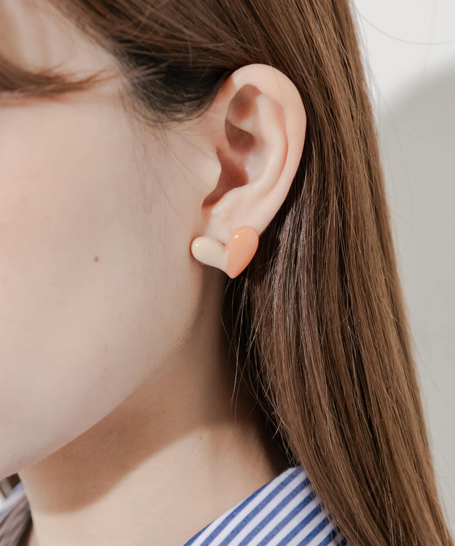 SMELLY「バイカラージュシハートピアス」|ピアス|