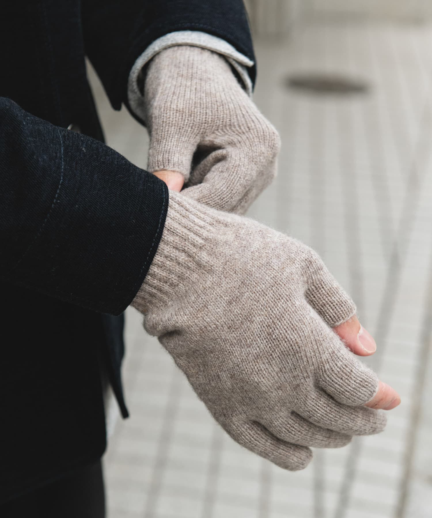 URBAN RESEARCH DOORS「カットオフニットグローブ」|手袋|