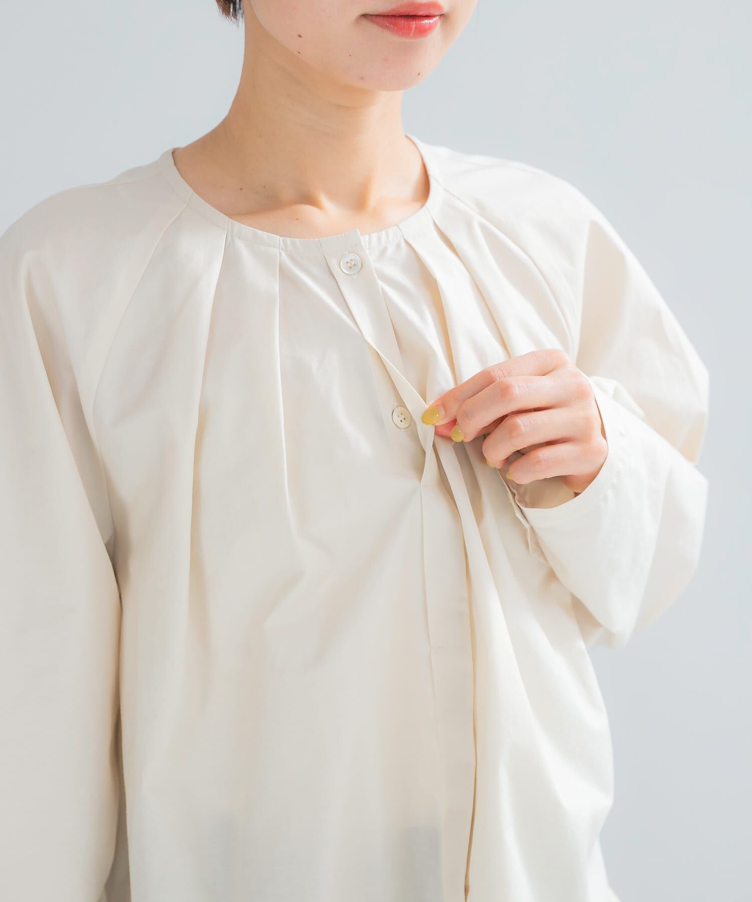 URBAN RESEARCH ROSSO「タックボリュームショートシャツブラウス」|シャツ・ブラウス|