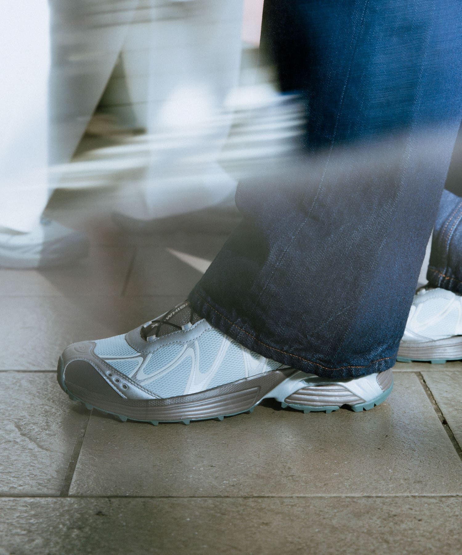 URBAN RESEARCH「『23-25.5サイズ』SALOMON　EXCLUSIVE XT-WHISPER」|スニーカー|