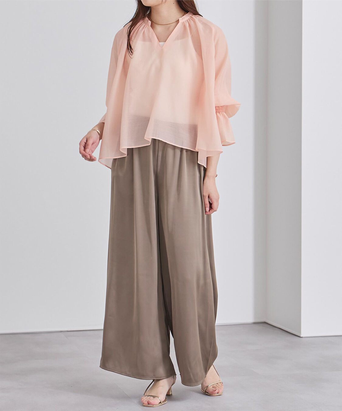 ur's「フレアスリーブスキッパーシアーブラウス」|シャツ・ブラウス|