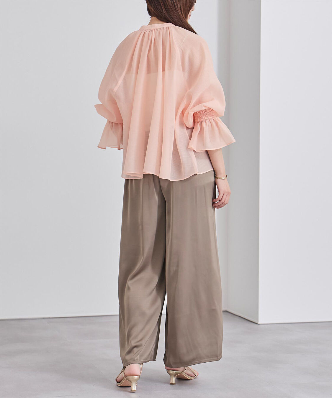 ur's「フレアスリーブスキッパーシアーブラウス」|シャツ・ブラウス|