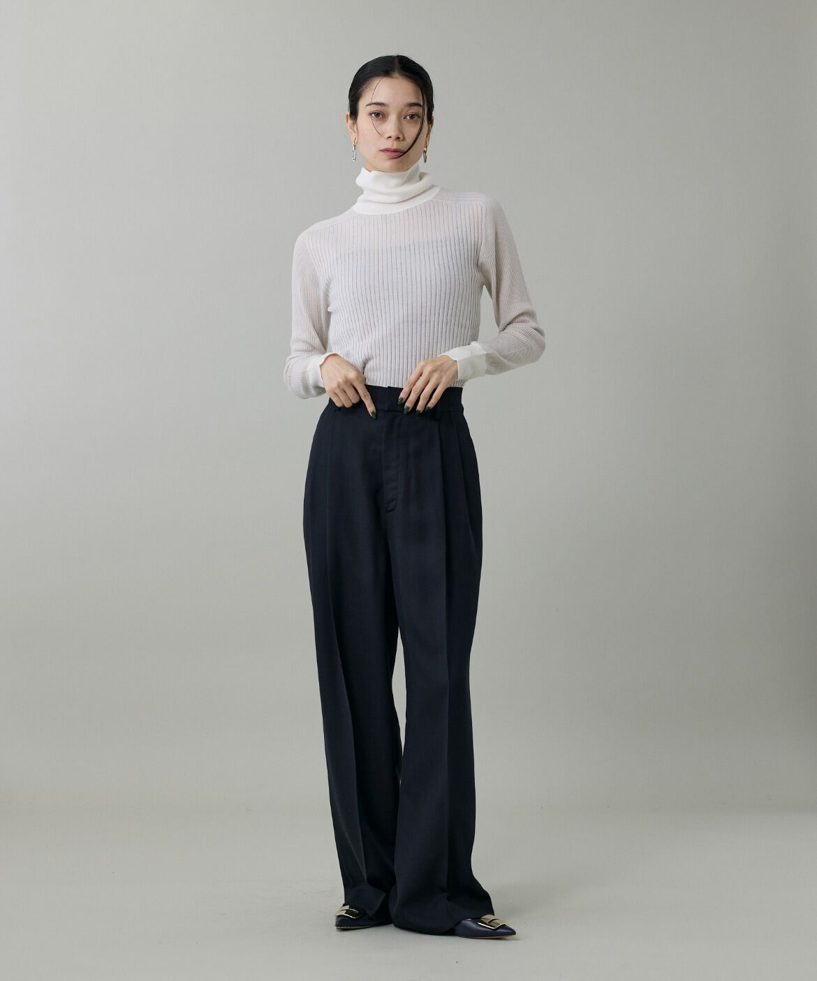 INED「《大きいサイズ》ライトカルゼ ツータックワイドパンツ」|その他|