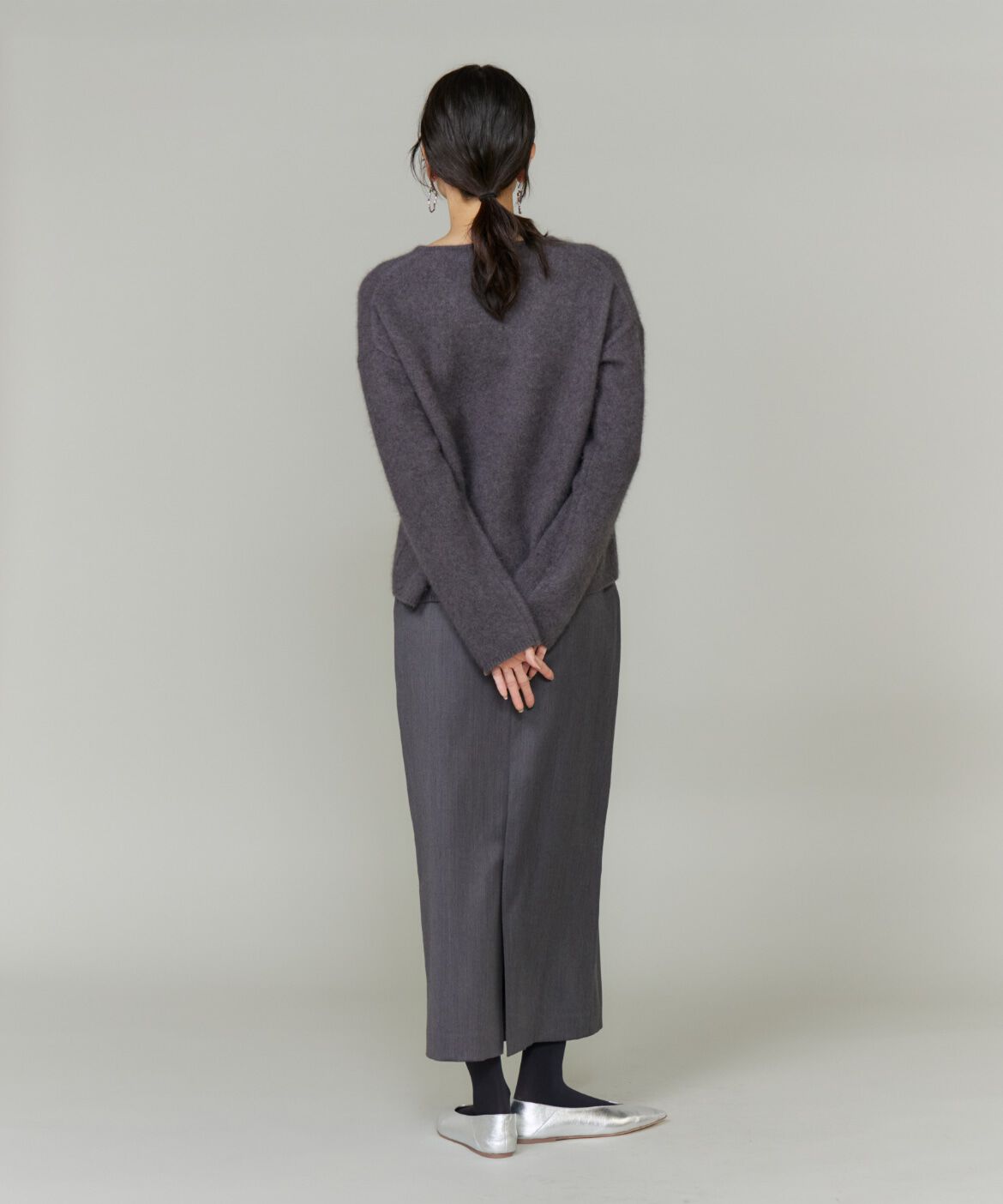 INED「《大きいサイズ》チャイニーズラクーンVネックニット」|ニット・セーター|