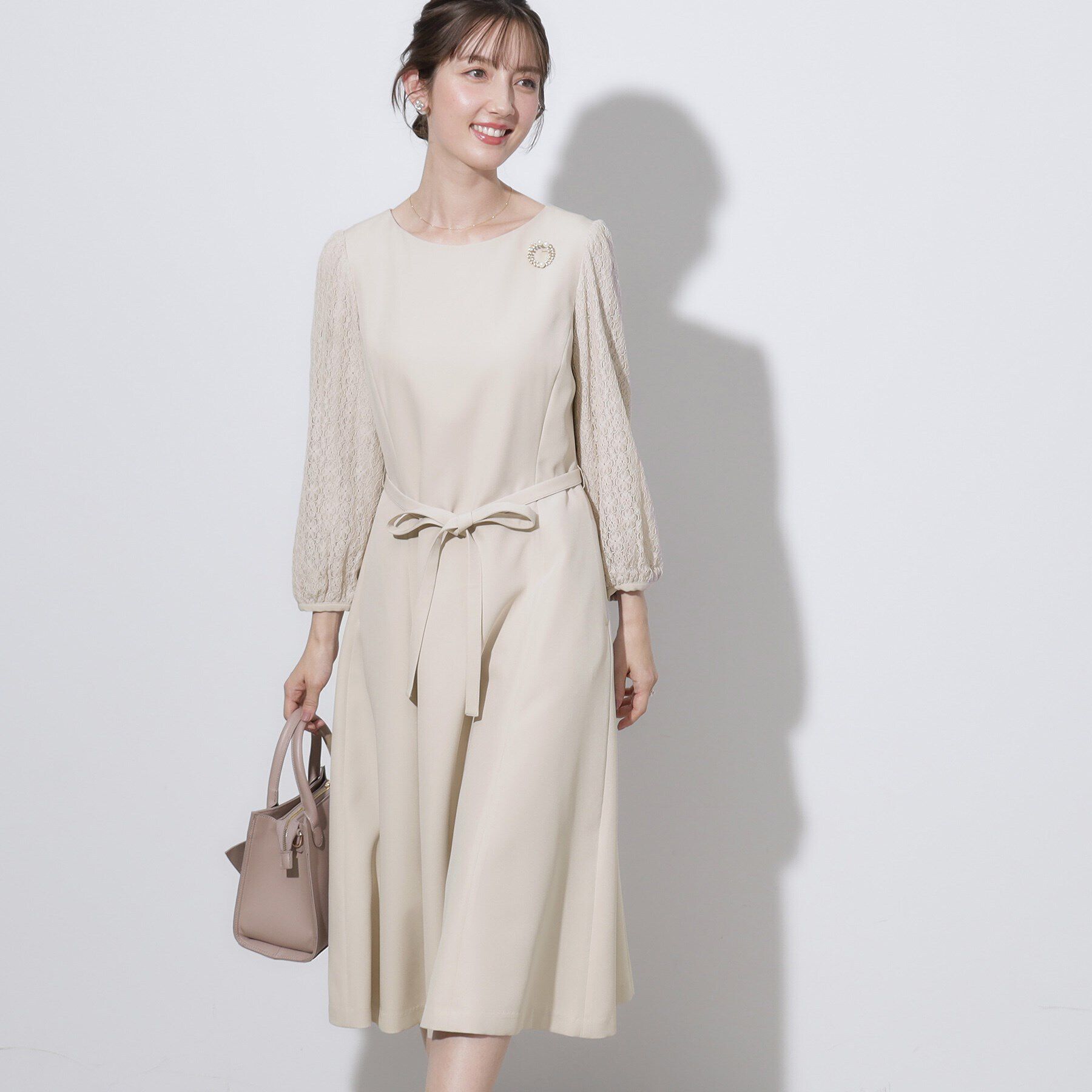 Couture broach「【セレモニーシーン・おでかけにも】袖レースAラインワンピース」|ワンピース|