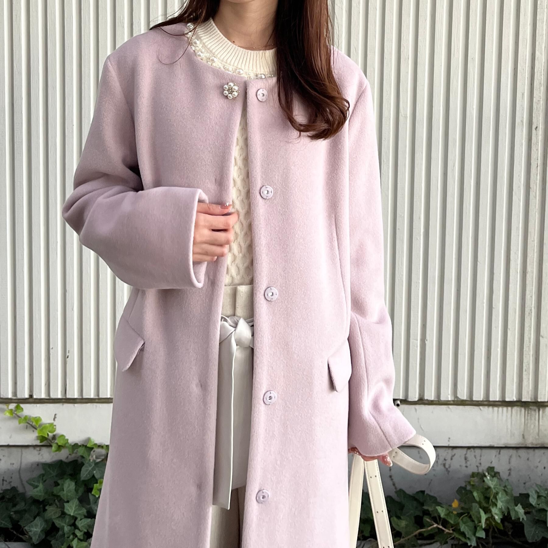 Couture broach「【通勤/ビジューブローチ付き】ノーカラー ロングコート」|ノーカラーコート|