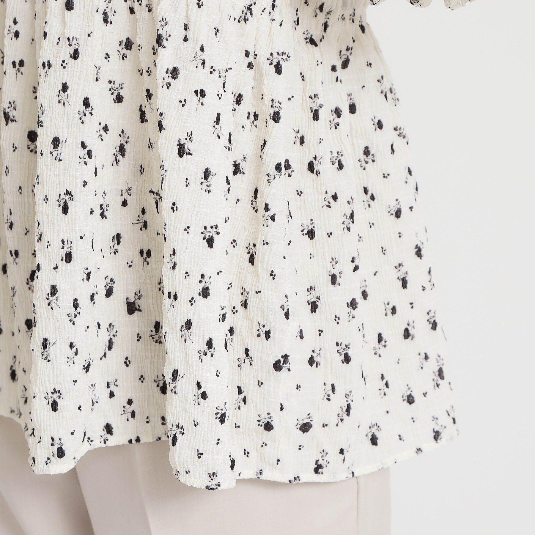 THE SHOP TK「花柄楊柳シャーリングブラウス」|シャツ・ブラウス|