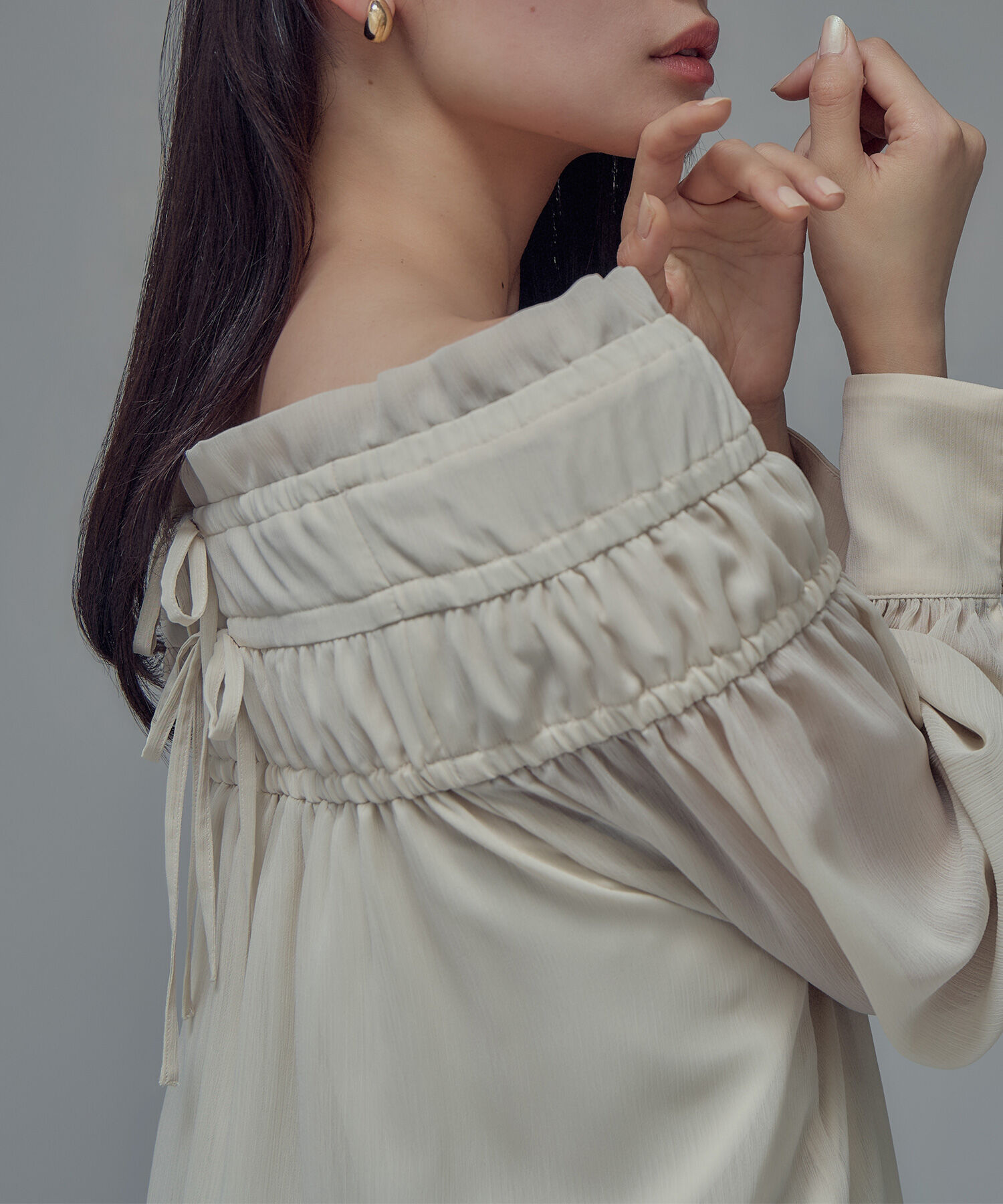  「シャーリングショルダーブラウス」|シャツ・ブラウス|ペールイエロ