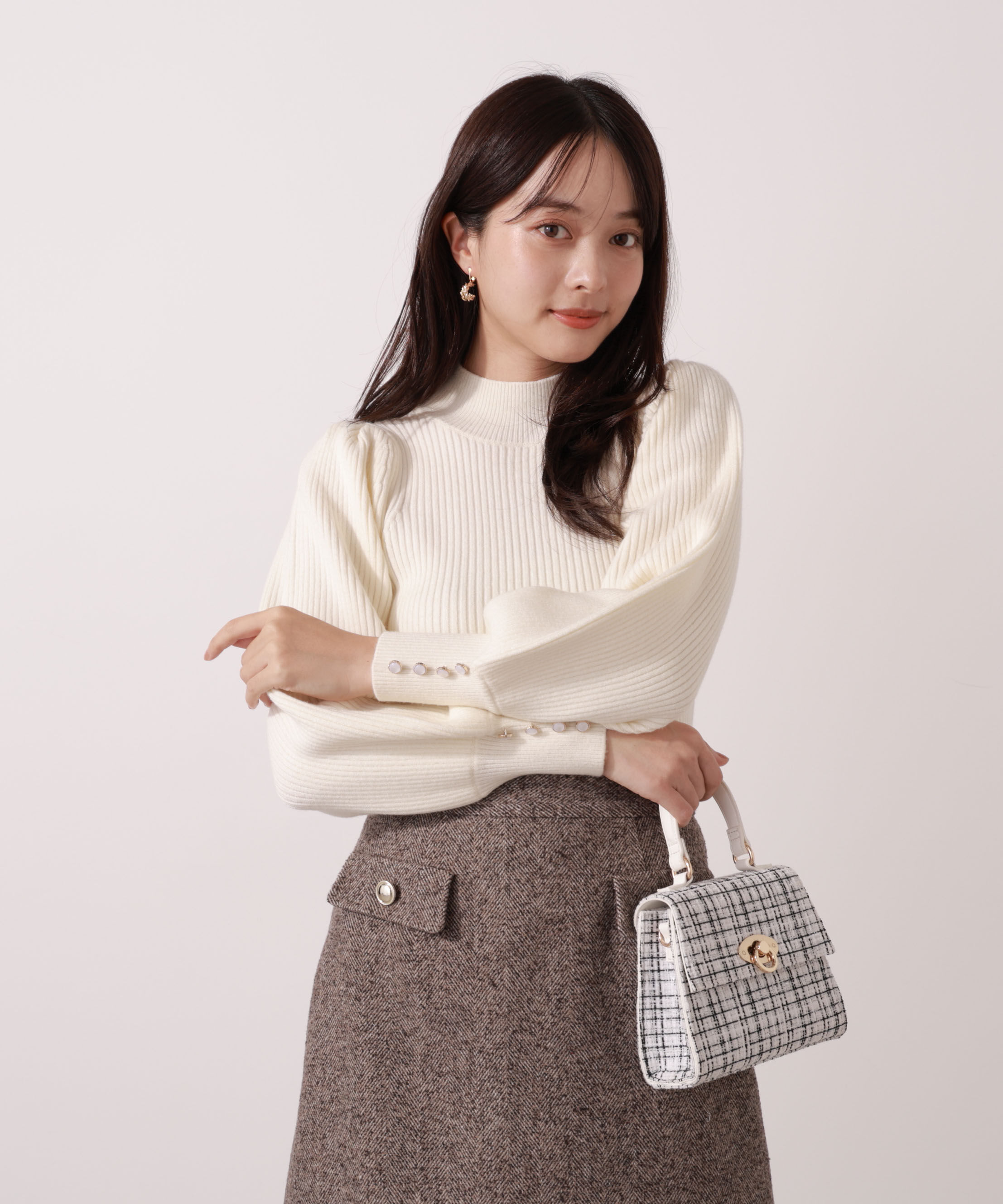 PROPORTION BODY DRESSING「＜ハンドウォッシャブル＞ハイネックボリュームスリーブニット 25AW」|ニット・セーター|エクリュ1