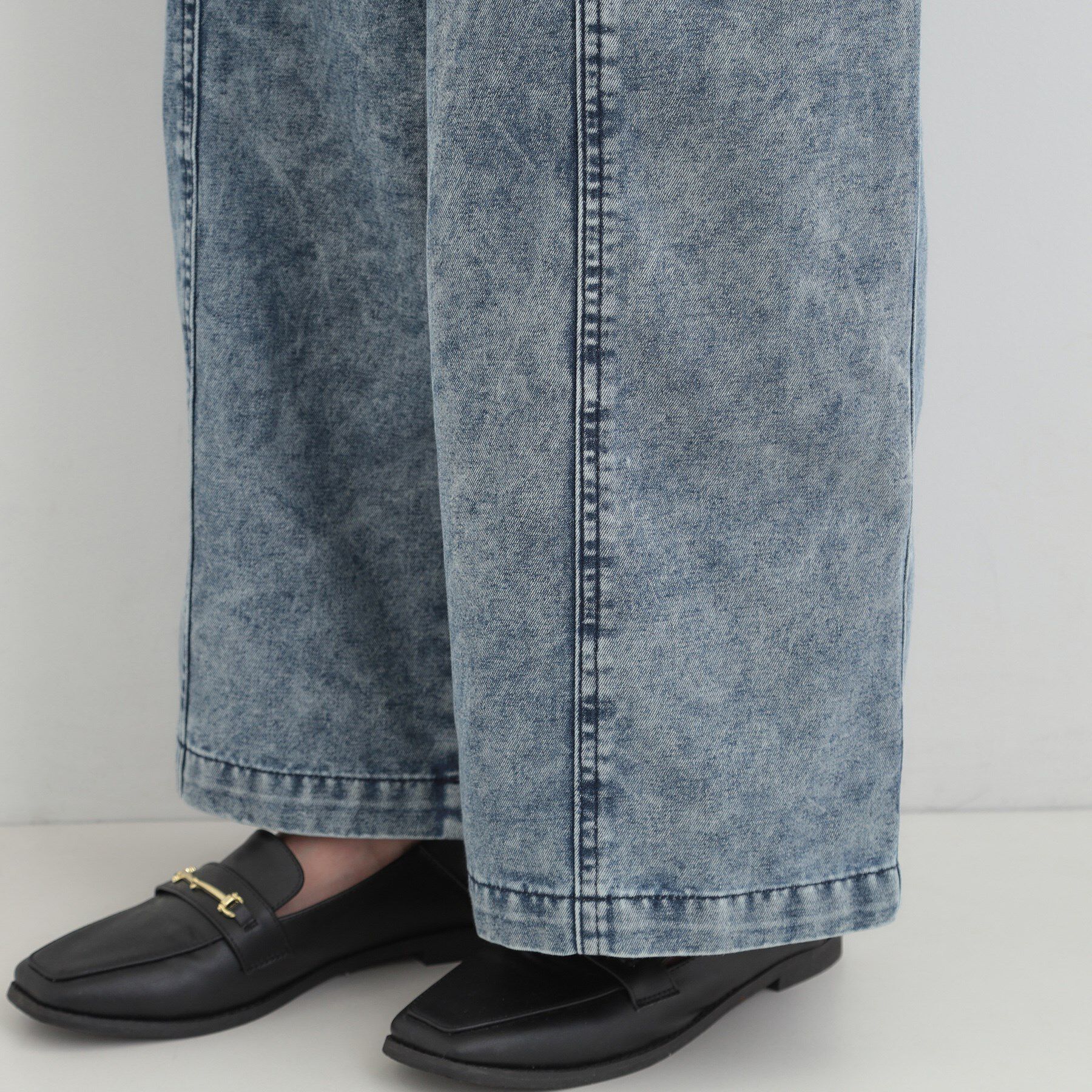 SHOO･LA･RUE「【S-LL】抜け感あるスタイルに ケミカルデニム イージーワイドパンツ」|デニム|