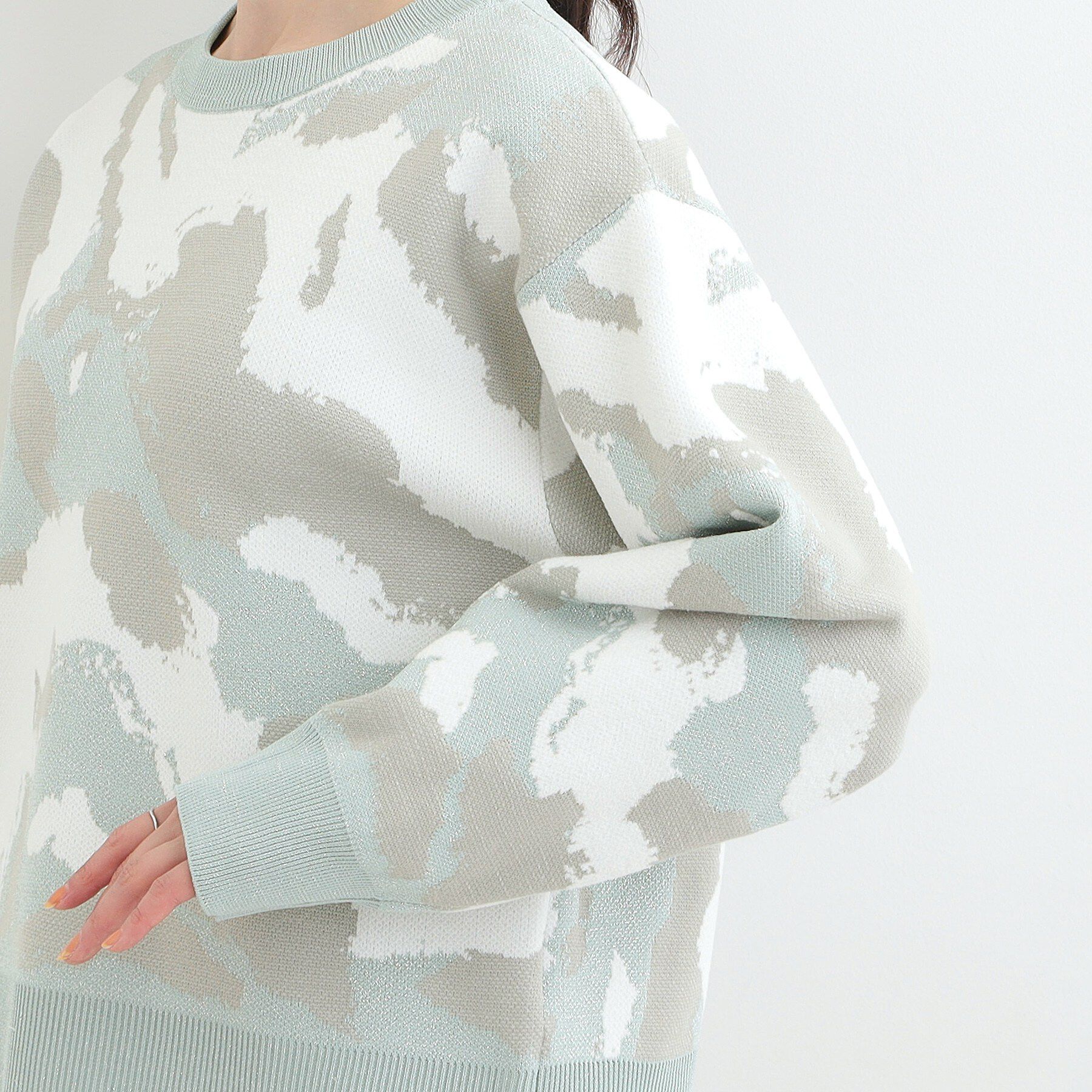 SHOO･LA･RUE「【洗濯機可/S-LL】1枚で華やかに ラメ入りニュアンス柄ニット」|ニット・セーター|