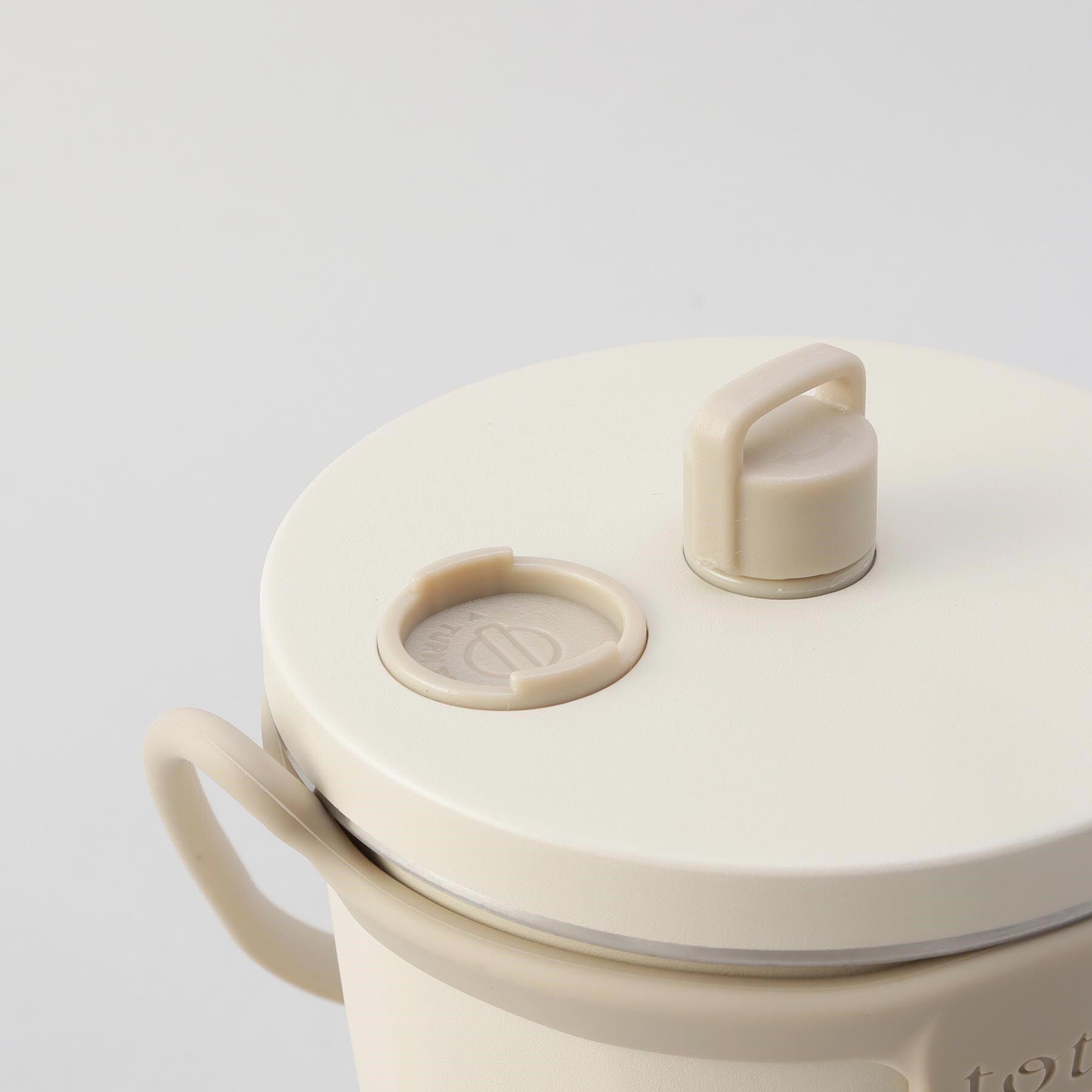 212 KITCHEN STORE「ストロー付2wayタンブラー570ml アイボリー」|食器・キッチングッズ|