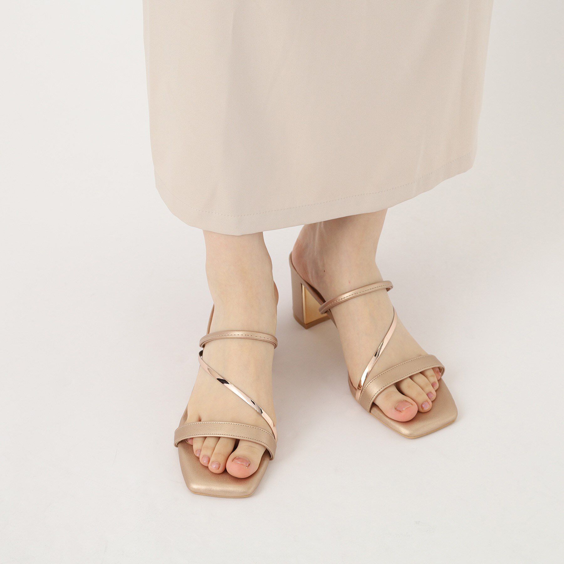 ESPERANZA「ゴールドラインプレートヒールミュール」|サンダル|