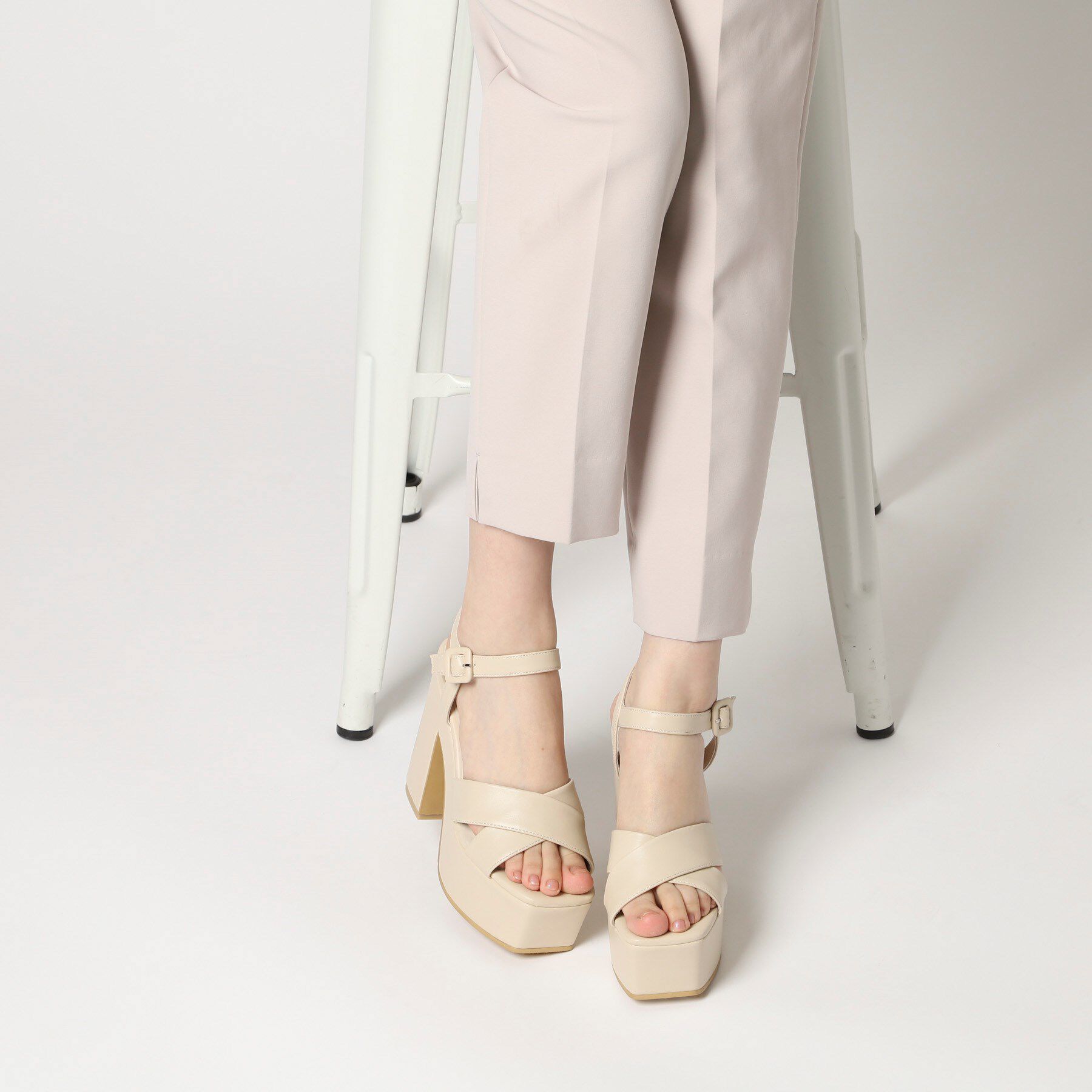 ESPERANZA「◆【ラク盛り／サンダル】リピーター続出／脚長美脚　ラク盛り厚底サンダル　24年Ver」|サンダル|
