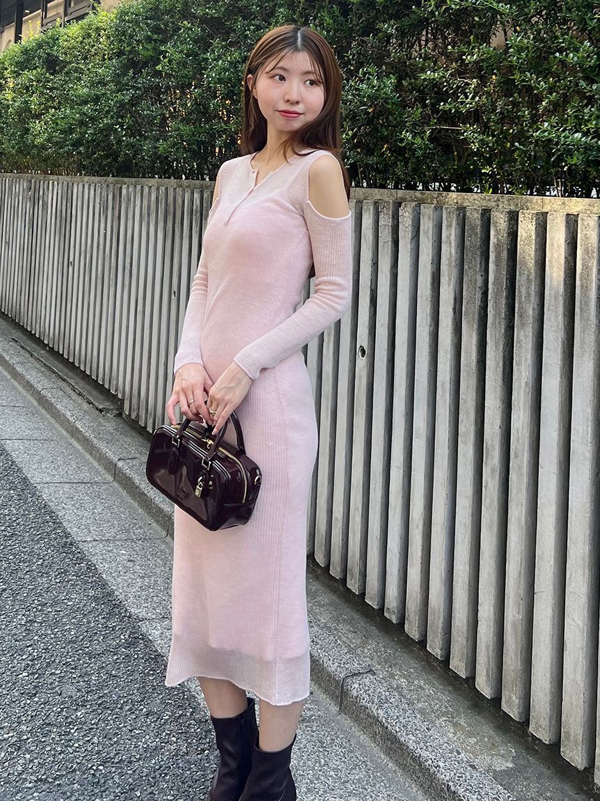 SNIDEL「オープンショルダーシアーニットワンピース」|ワンピース|