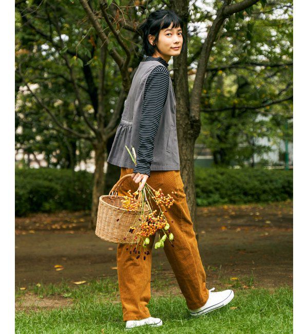 Lbc with Life「エクリュ パッカリング深Vベスト」|ダウンベスト・ベスト|