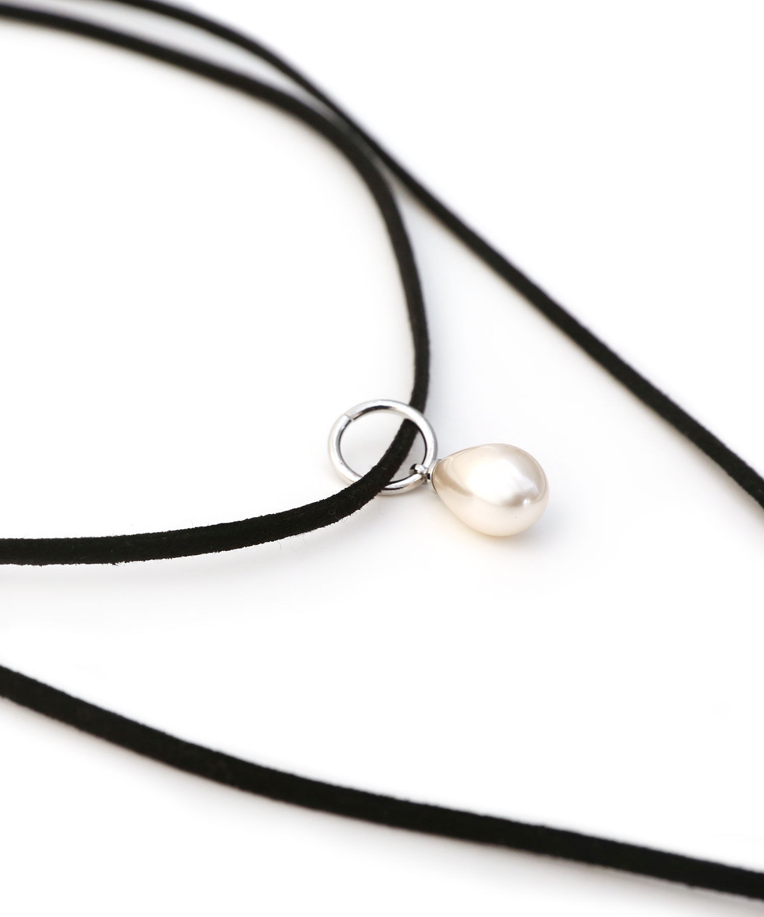 colleca la「パール付き コードチョーカーネックレス/ラリエット」|ネックレス|