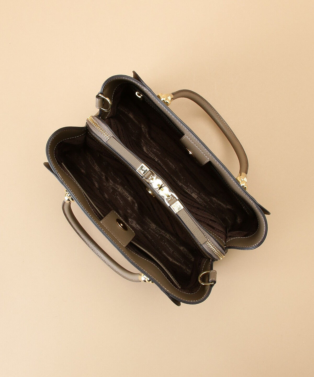 Samantha Thavasa「アベクトワ レザースクエアトートバッグ 小サイズ」|トートバッグ|