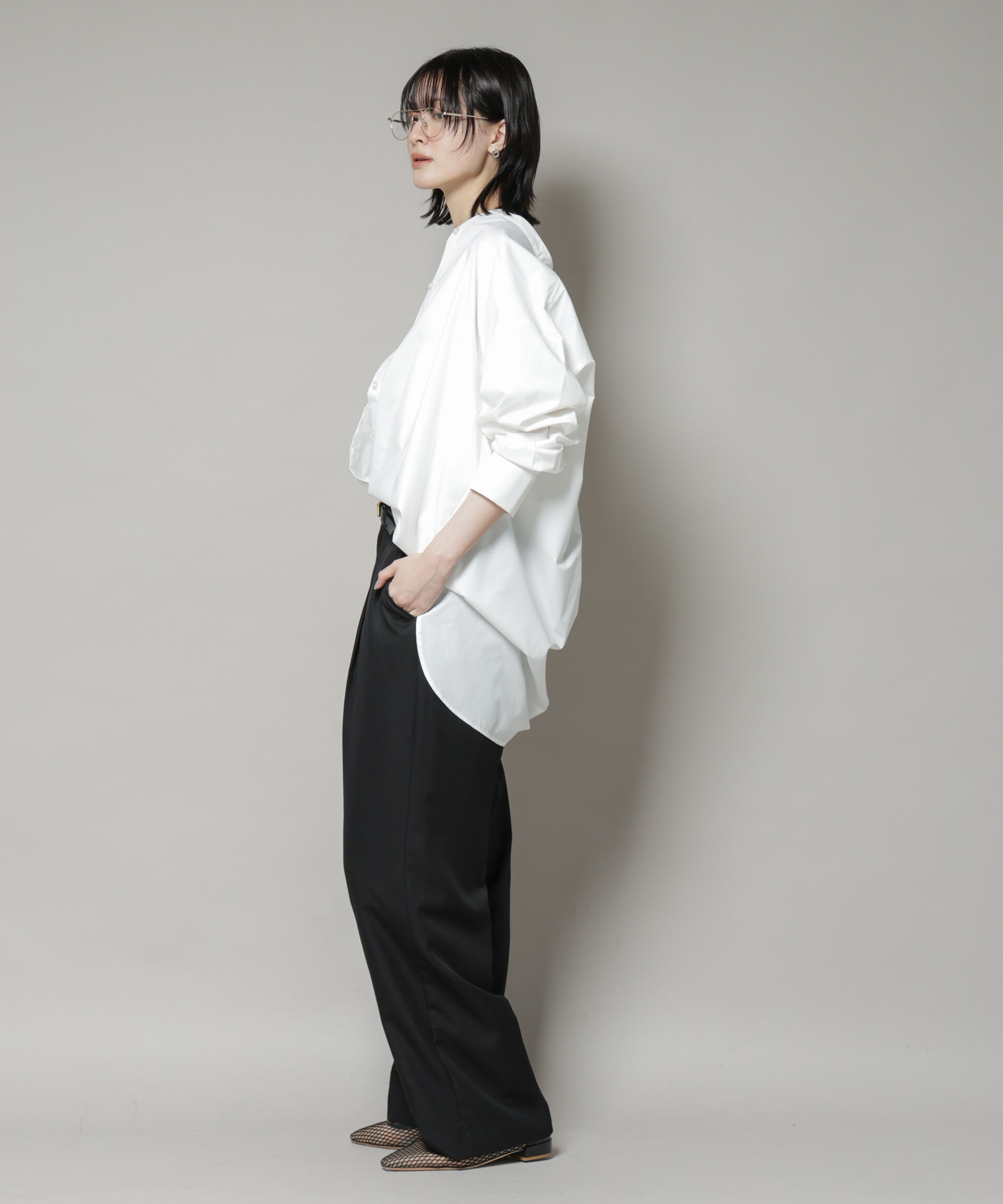 nano･universe「サイドタブセンタープレスセミワイドパンツ」|チノ|