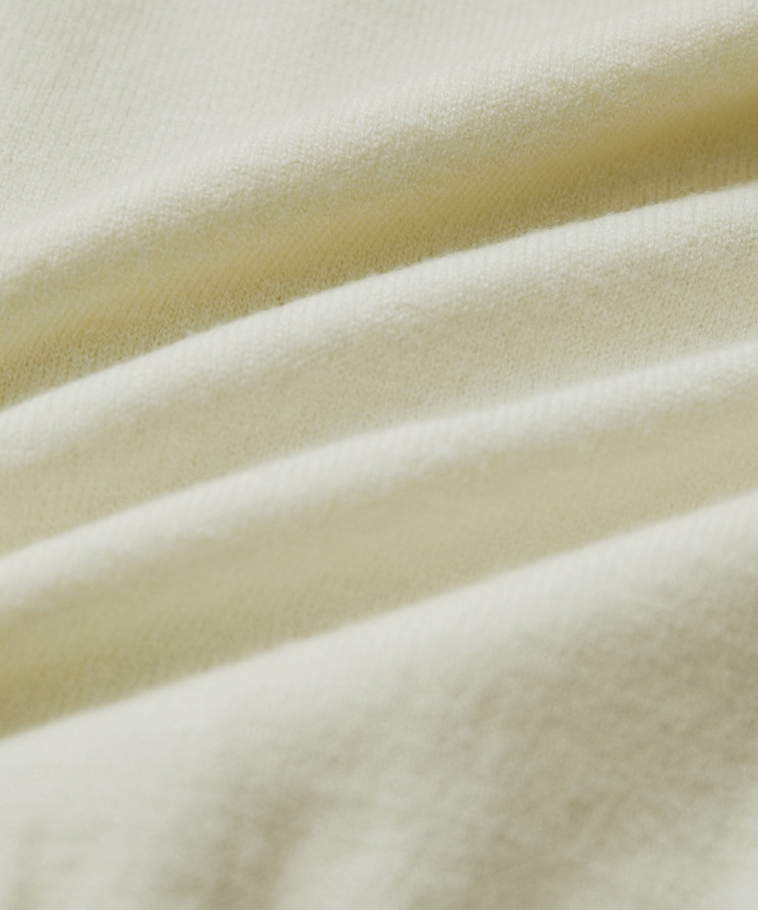 VIS「【洗える・吸湿発熱・静電防止】色々釦クルーネックカーディガン【ECO THERMO WALKER(R)】」|カーディガン|