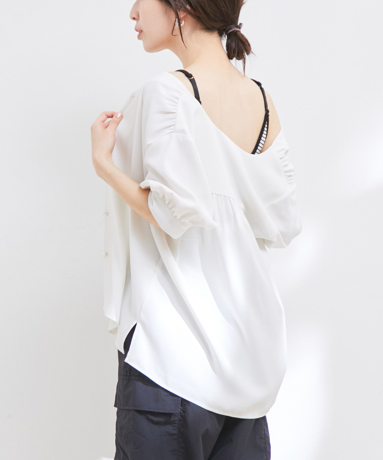 VIS「【洗える】カップ付きバックオープンキャミソール」|キャミソール|