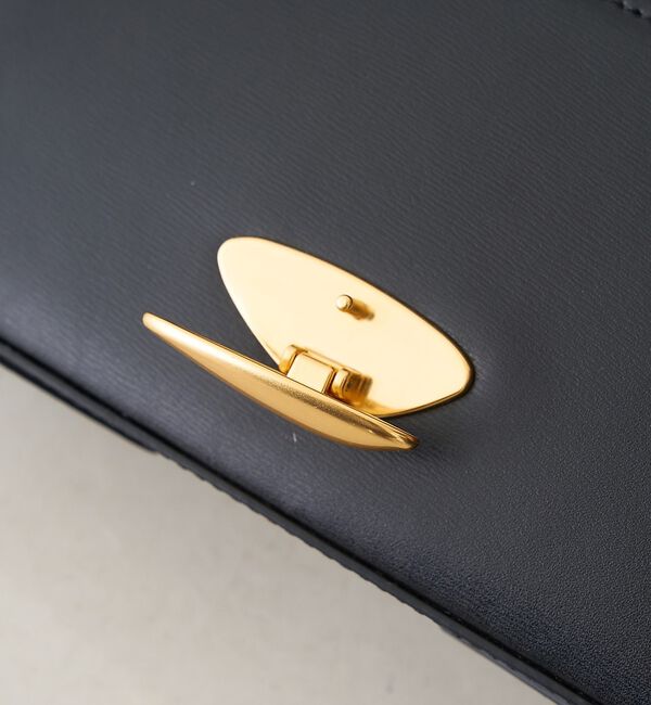 Rouge vif「【MAESTOSO/マエストソ】NOA BAGUETTE レザーショルダーバッグ」|ショルダー・メッセンジャー|