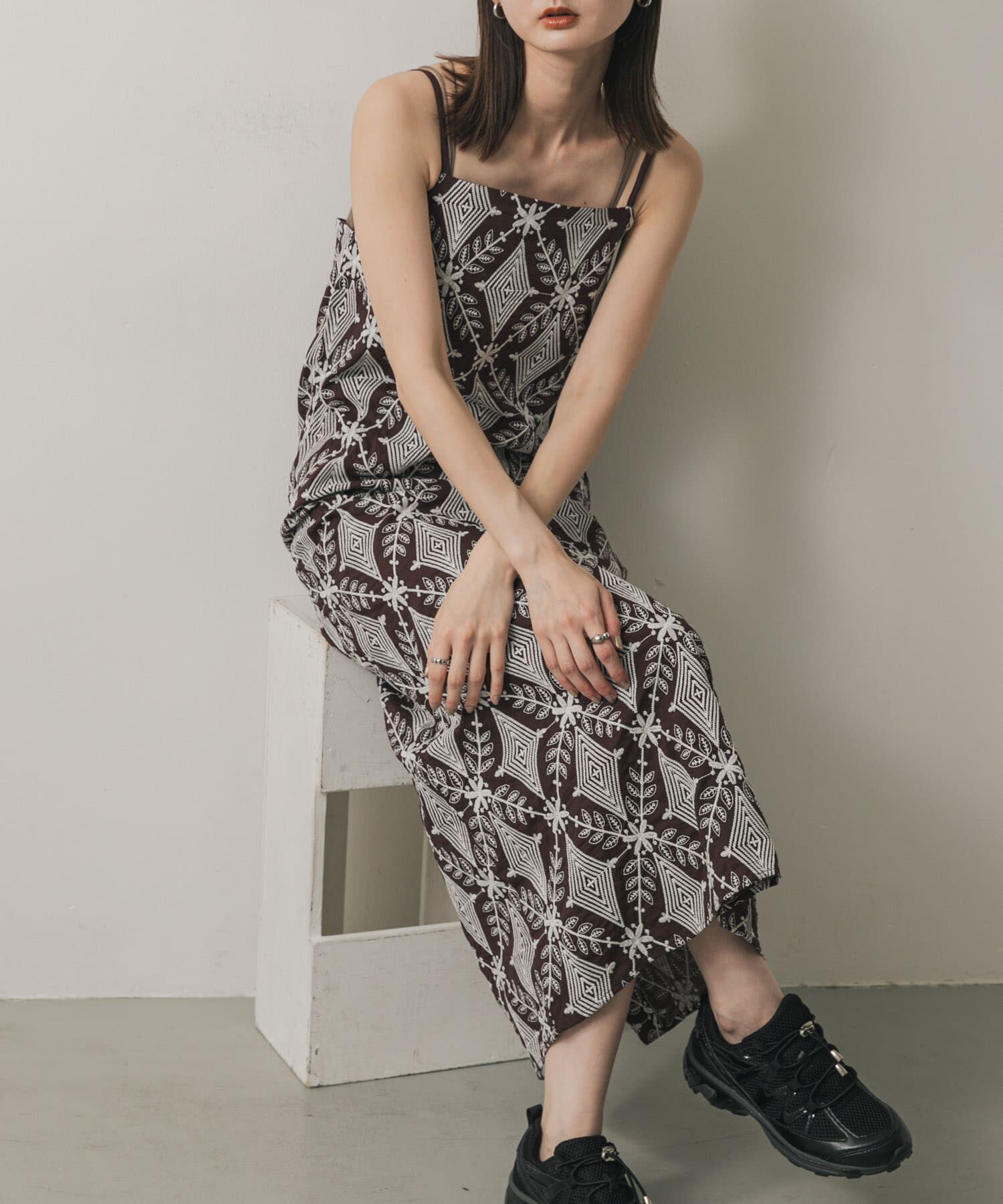 SENSE OF PLACE by URBAN RESEARCH「インドシシュウキャミワンピース」|ワンピース|ブラウン