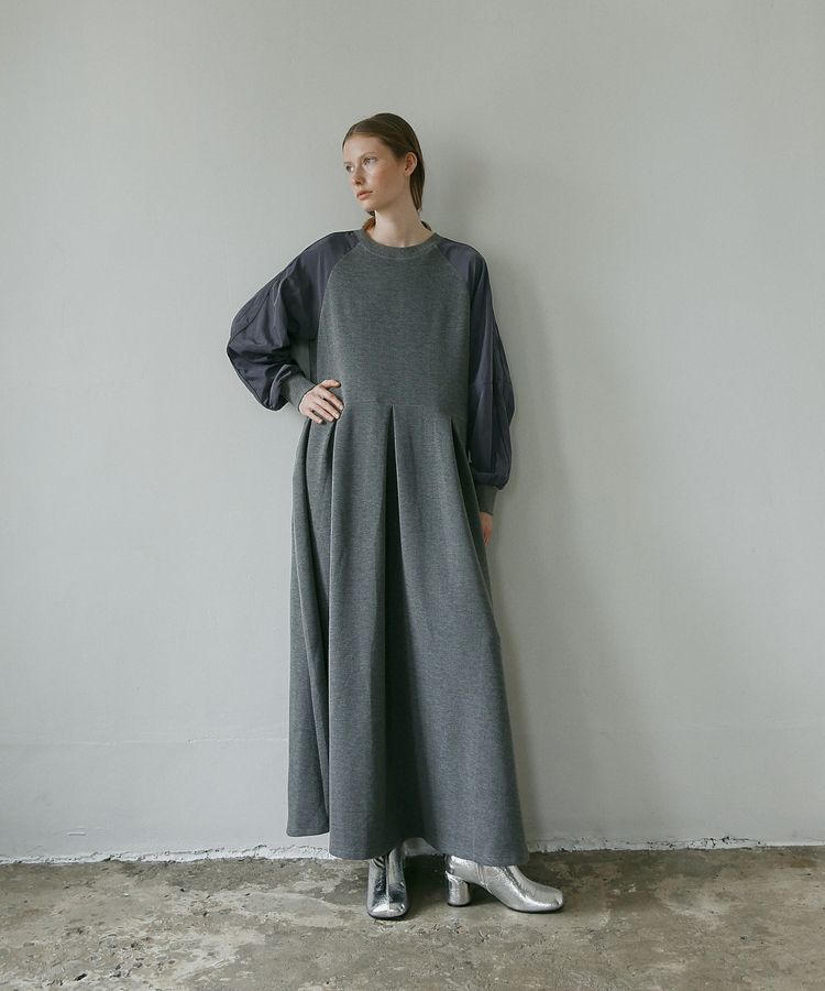 GARAGE OF GOOD CLOTHING「ダンボール&times;異素材タックワンピース」|ワンピース|