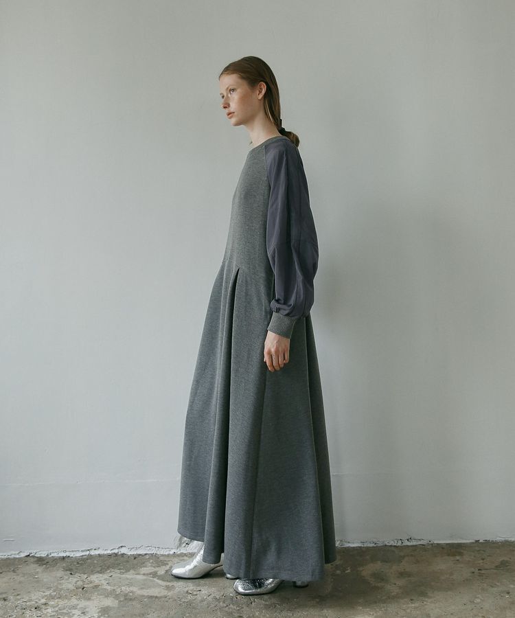 GARAGE OF GOOD CLOTHING「ダンボール&times;異素材タックワンピース」|ワンピース|